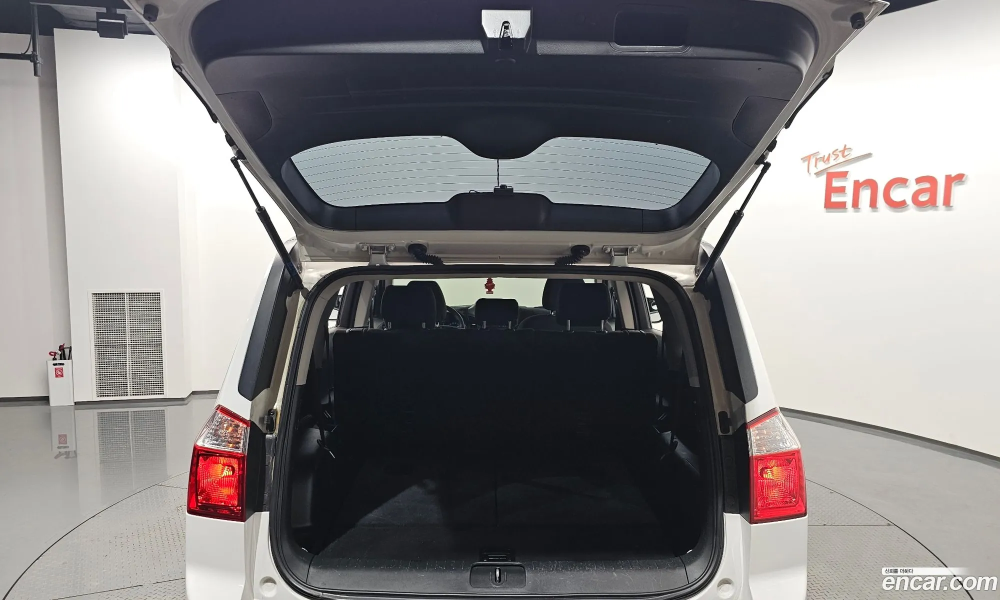 Chevrolet (GM Daewoo) Orlando 2018 KLAYA75ADJK005958 — 33