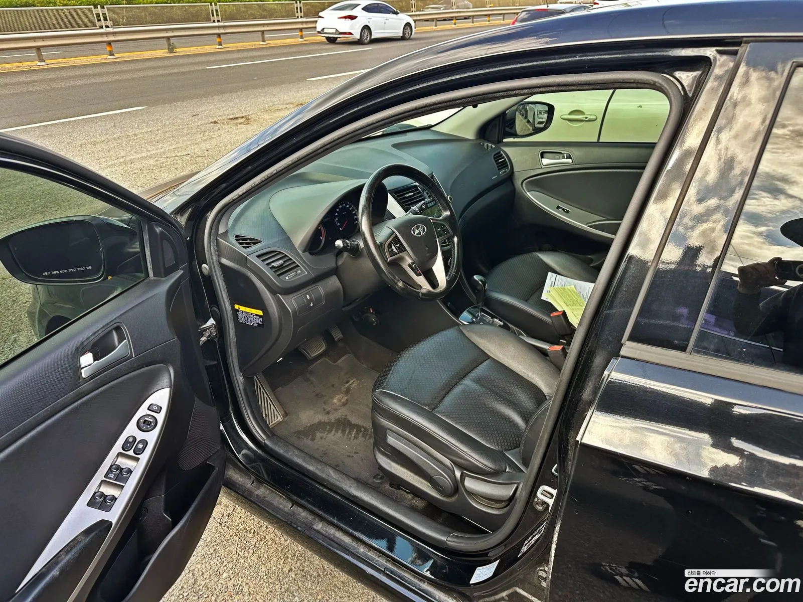 Hyundai Accent 2014 — 17