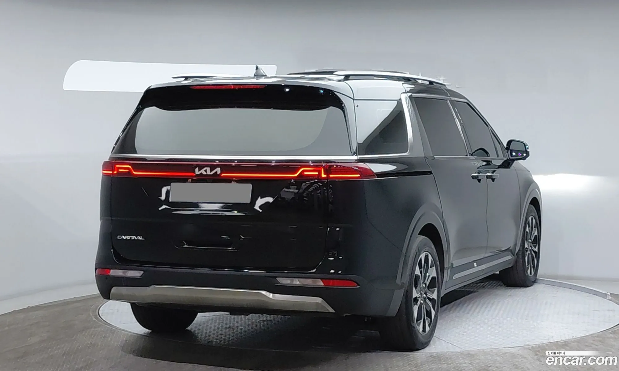 Kia Carnival 2023 — 12