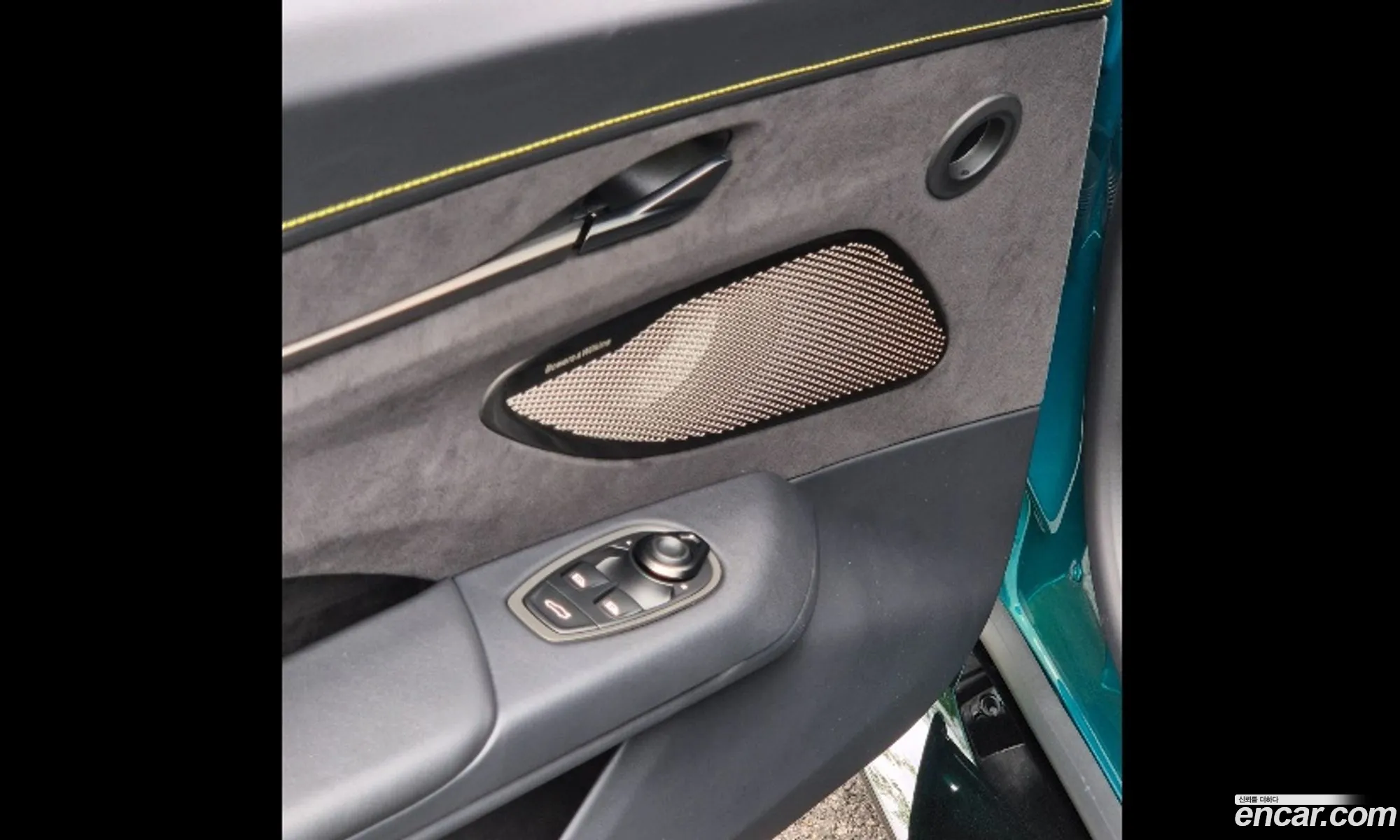 Aston Martin Vantage 2025 — 20