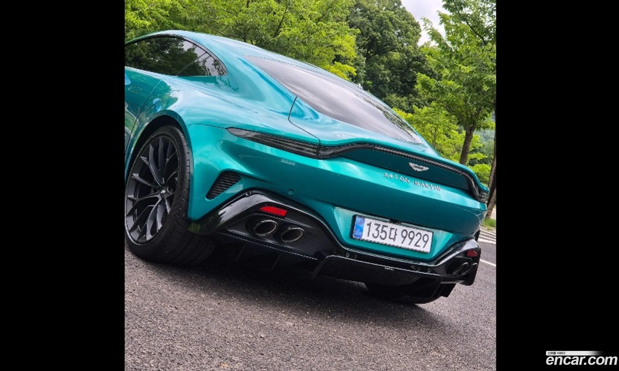 Aston Martin Vantage 2025 — 16