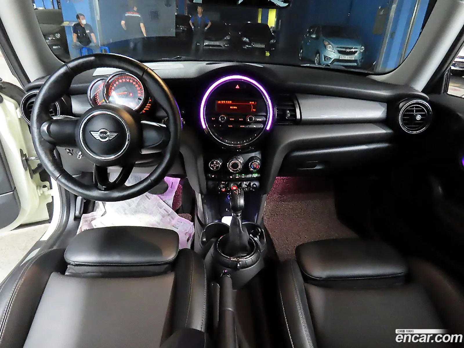 Mini Cooper 2015 — 19