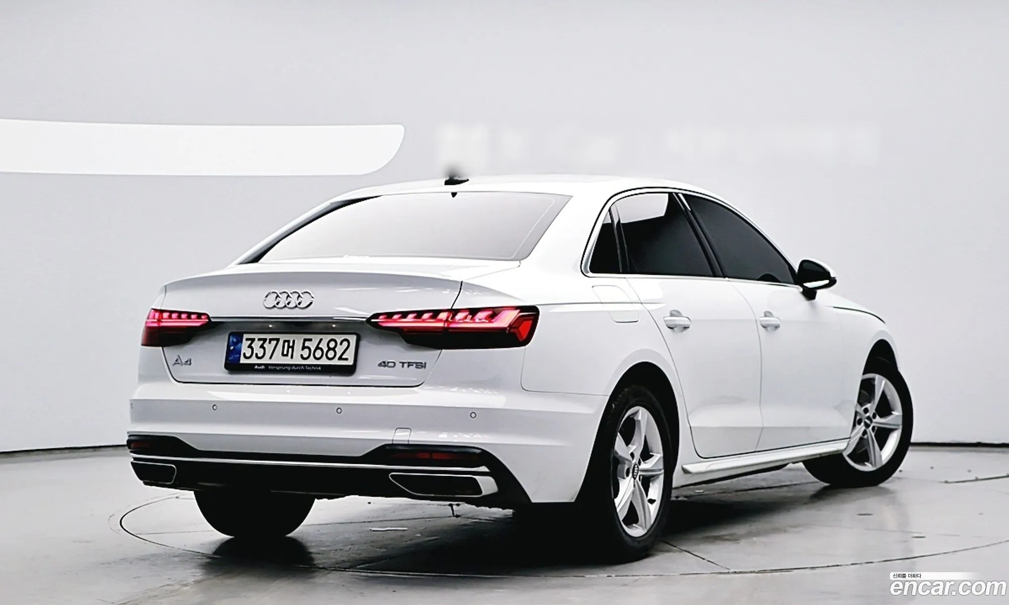 Audi A4 2021 — 18