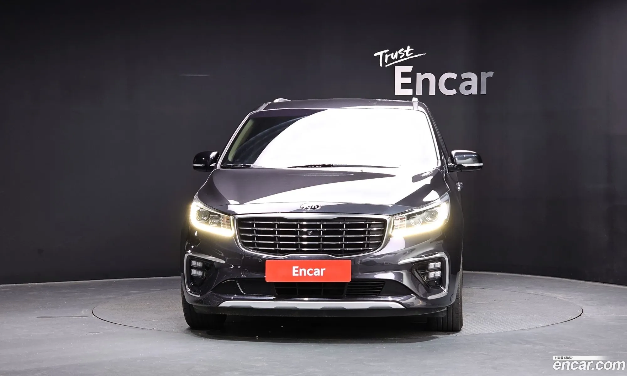 Kia Carnival 2018 KNAME811BKS458181 — 6