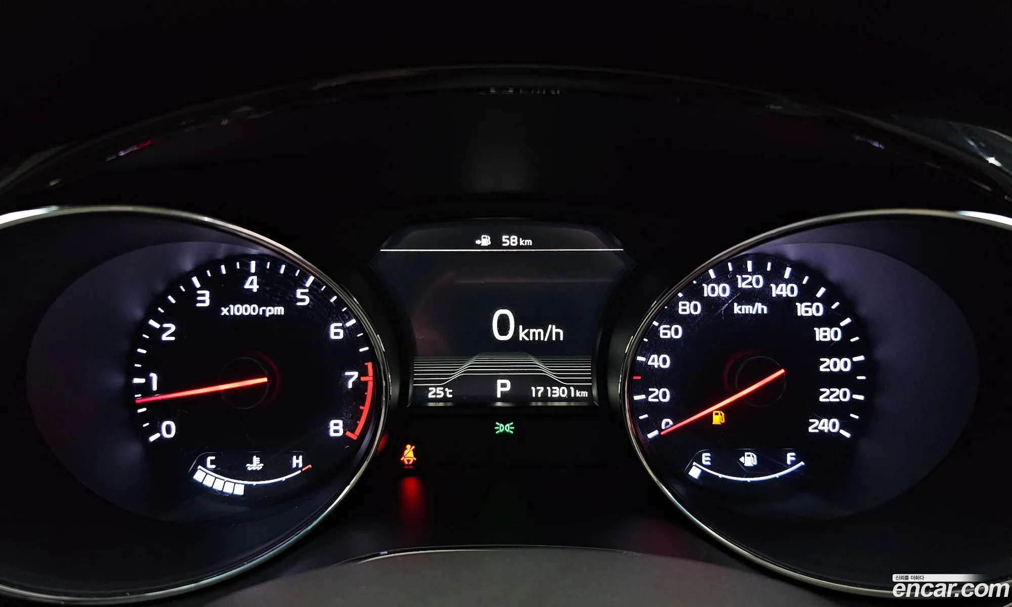 Kia Carnival 2018 KNAME811BKS458181 — 32
