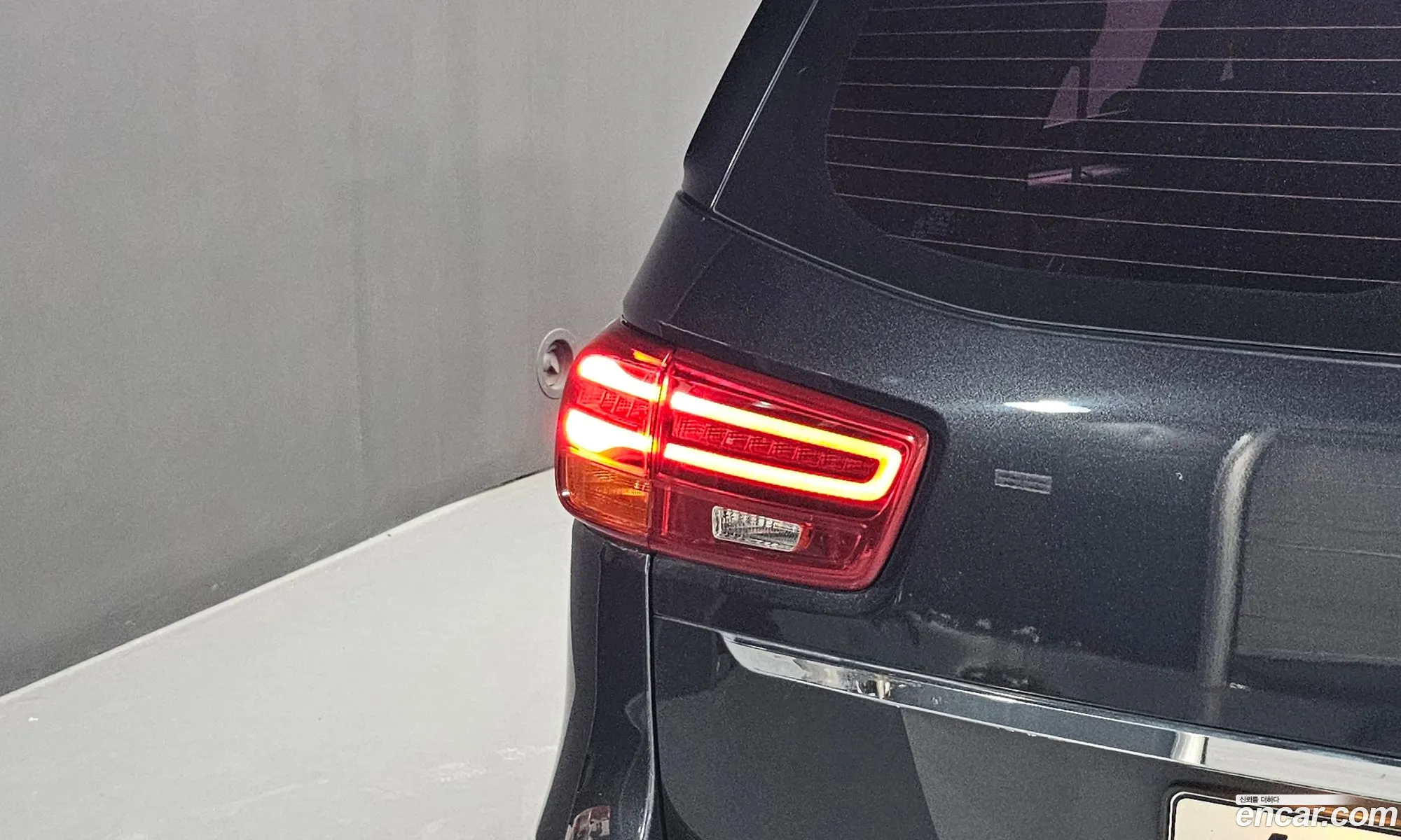 Kia Carnival 2018 KNAME811BKS458181 — 5
