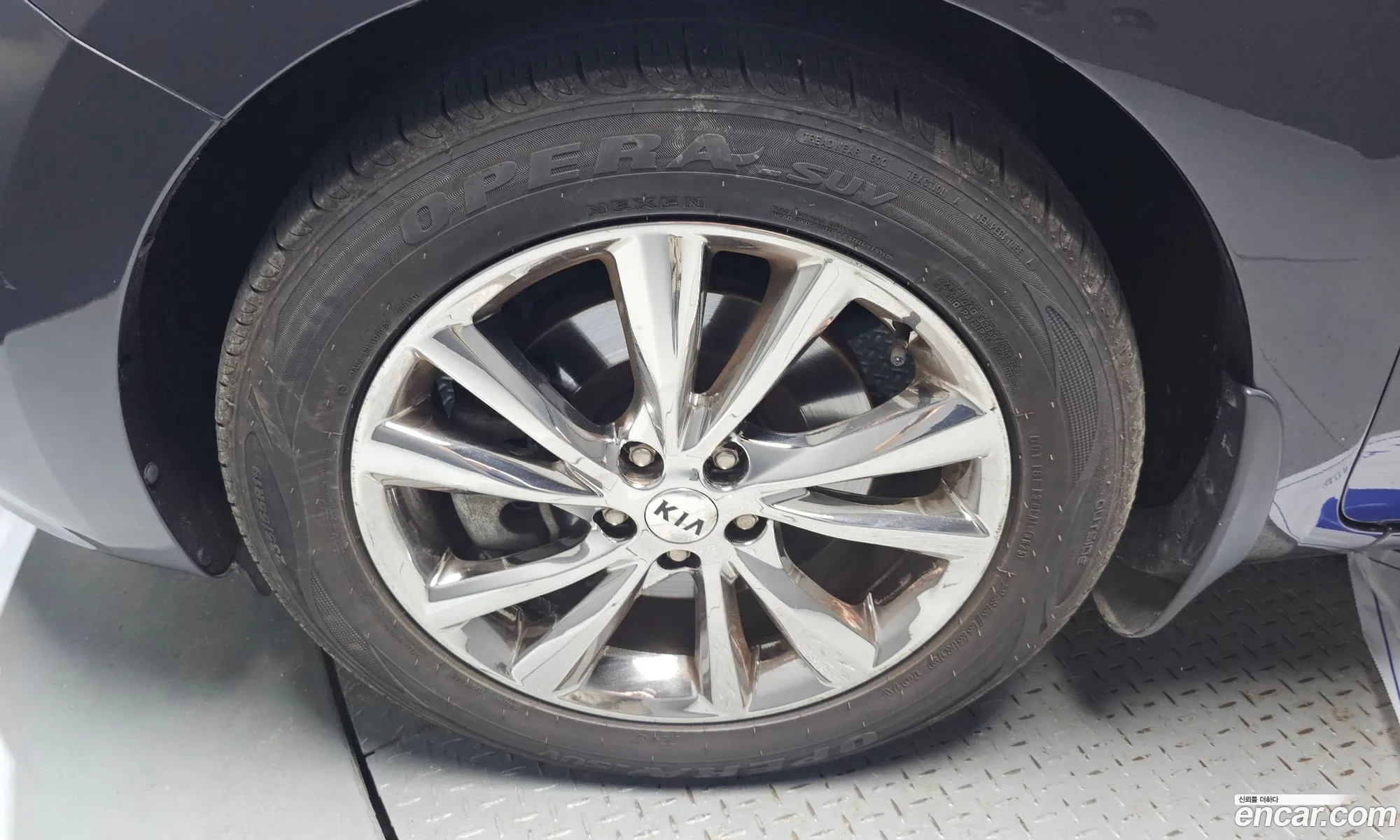 Kia Carnival 2018 KNAME811BKS458181 — 15