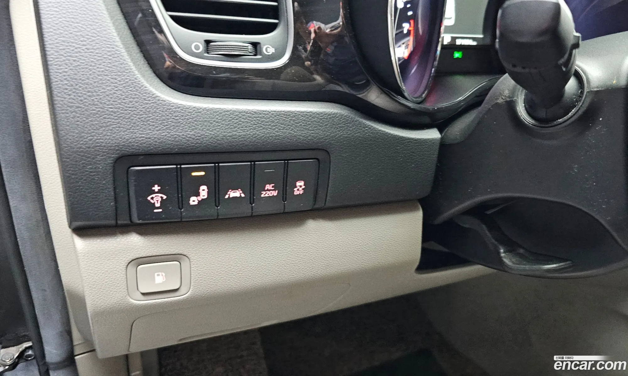 Kia Carnival 2018 KNAME811BKS458181 — 13