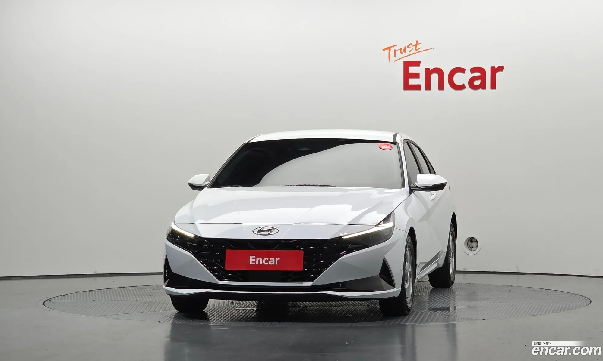 Hyundai Elantra 2020 — 14