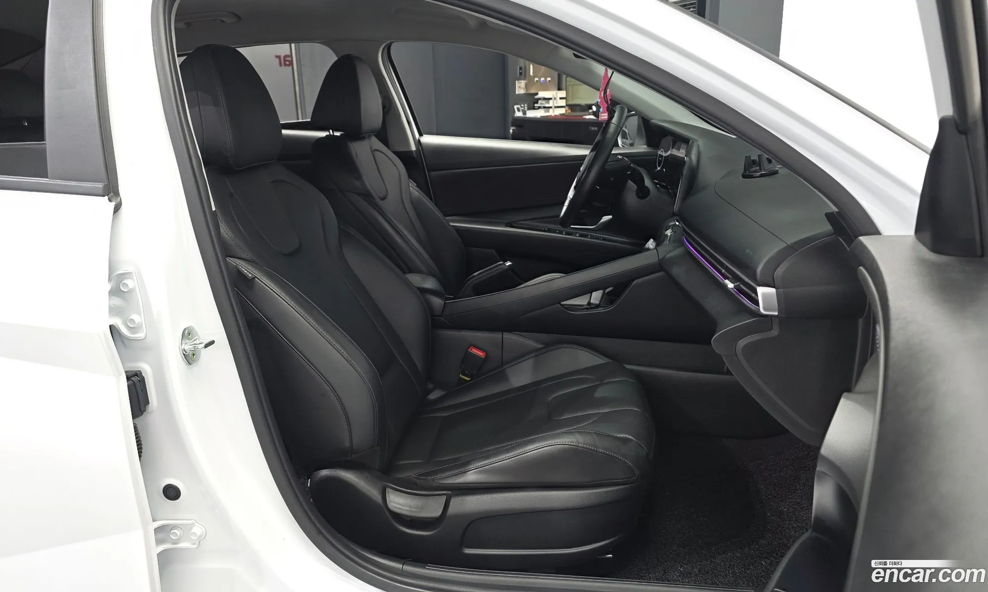 Hyundai Elantra 2020 — 22