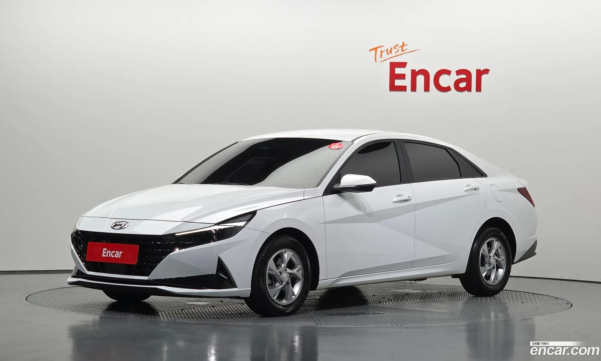 Hyundai Elantra 2020 — 28