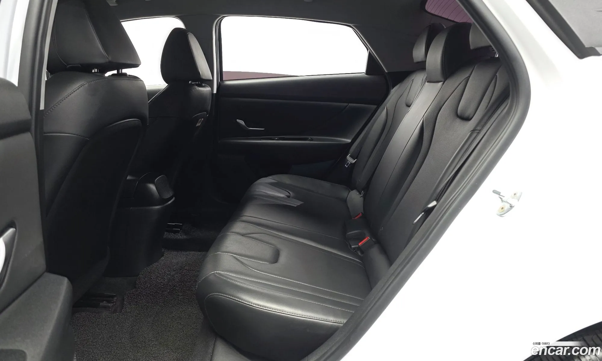Hyundai Elantra 2020 — 23