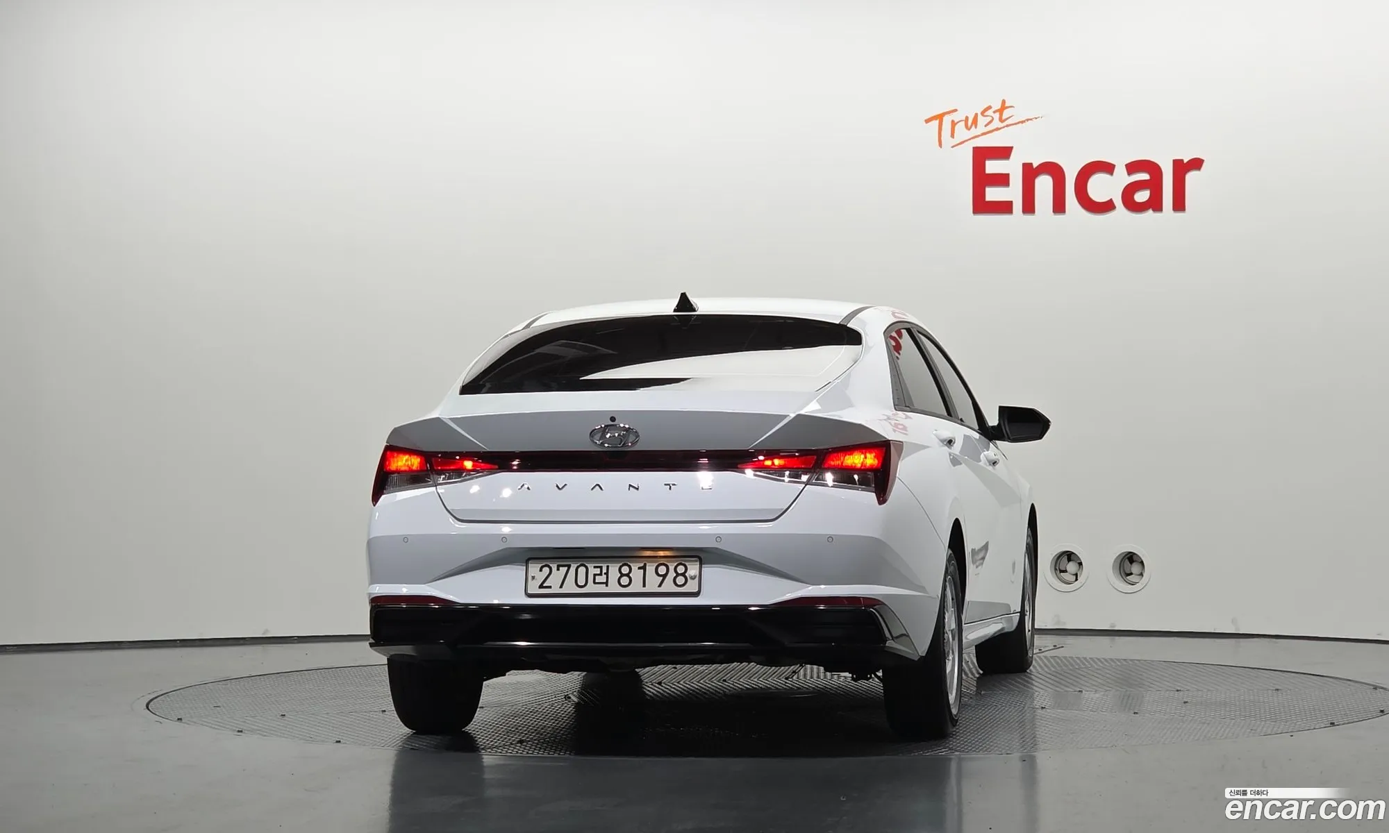 Hyundai Elantra 2020 — 11