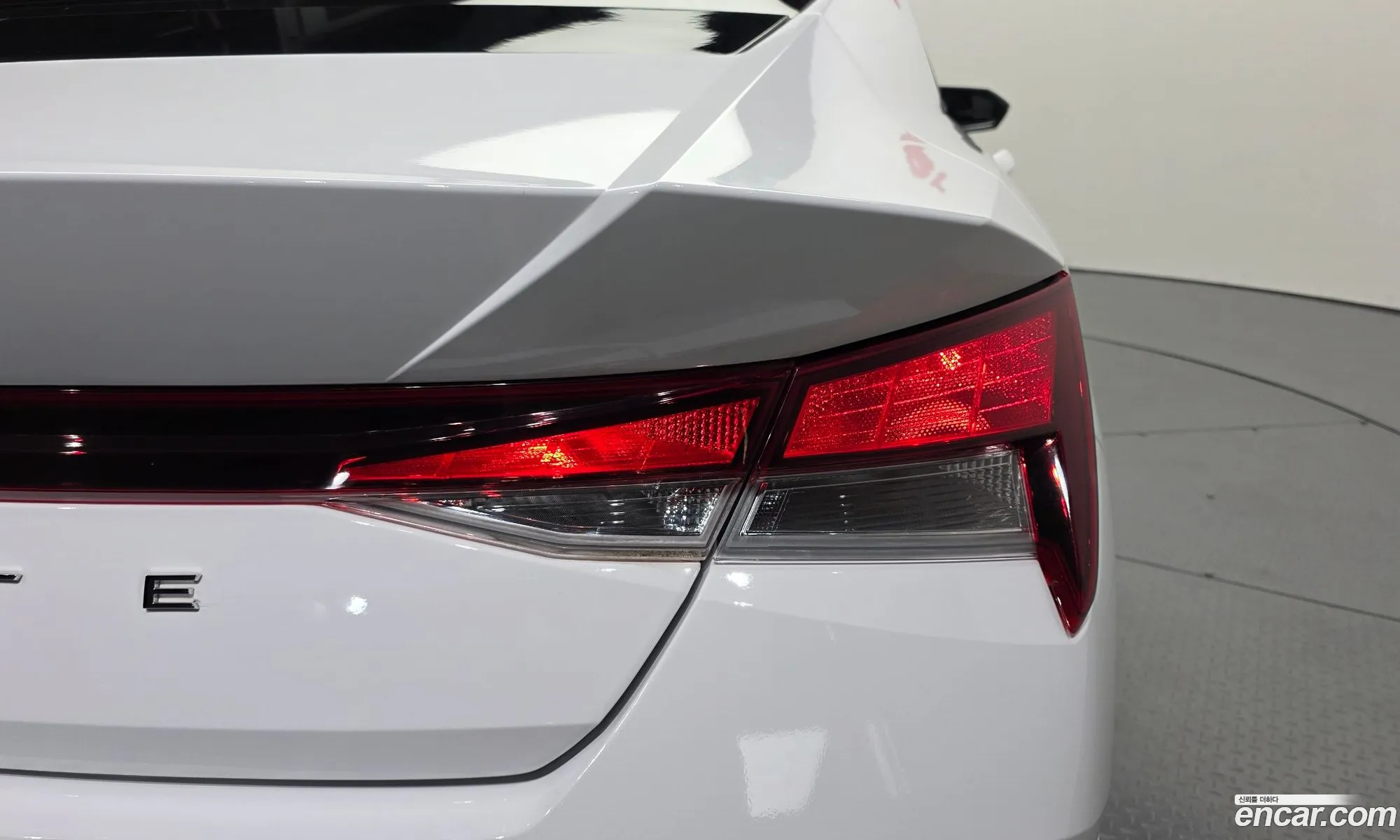 Hyundai Elantra 2020 — 10