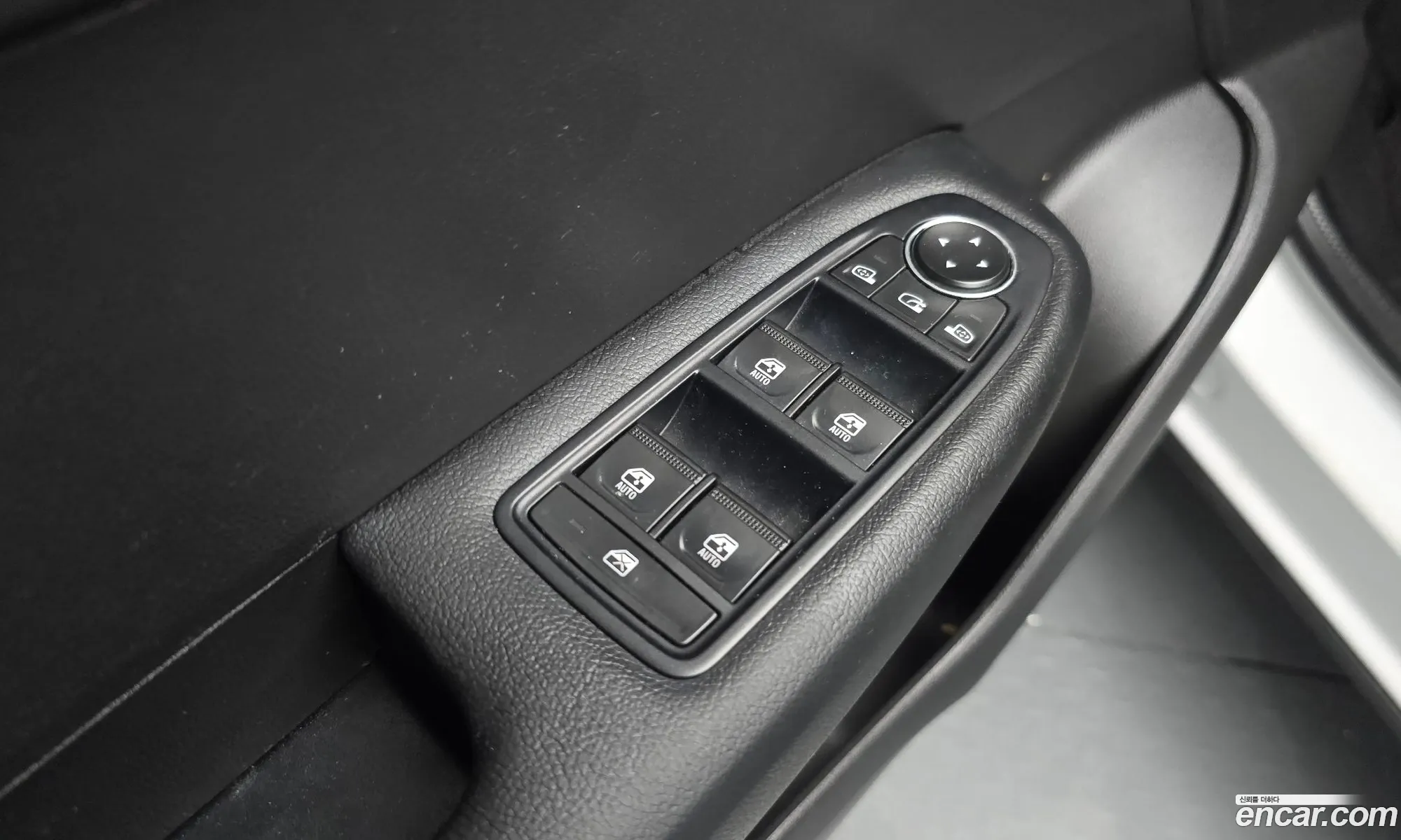Renault Korea (Samsung) XM3 2022 — 19