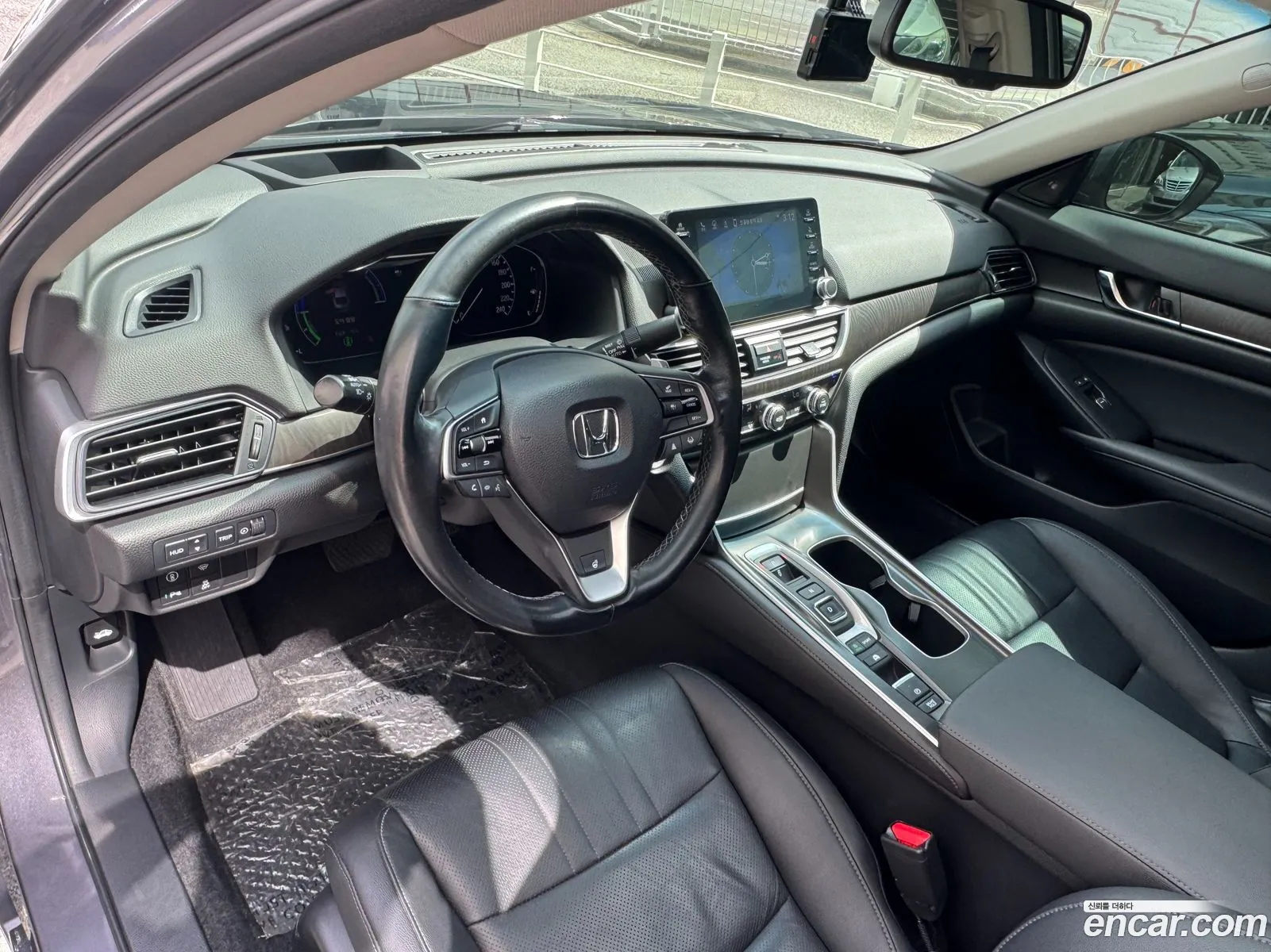 Honda Accord 10th Gen 2021 — 12