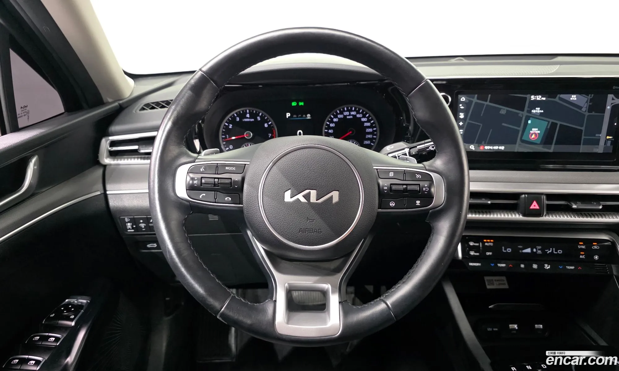 Kia K5 2023 — 16