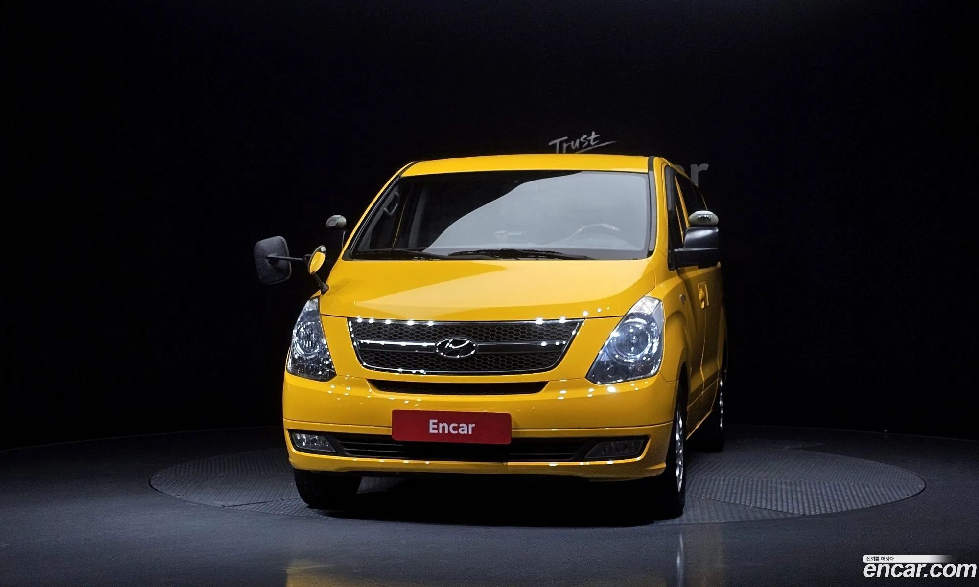 Hyundai Grand Starex 2011 — 25