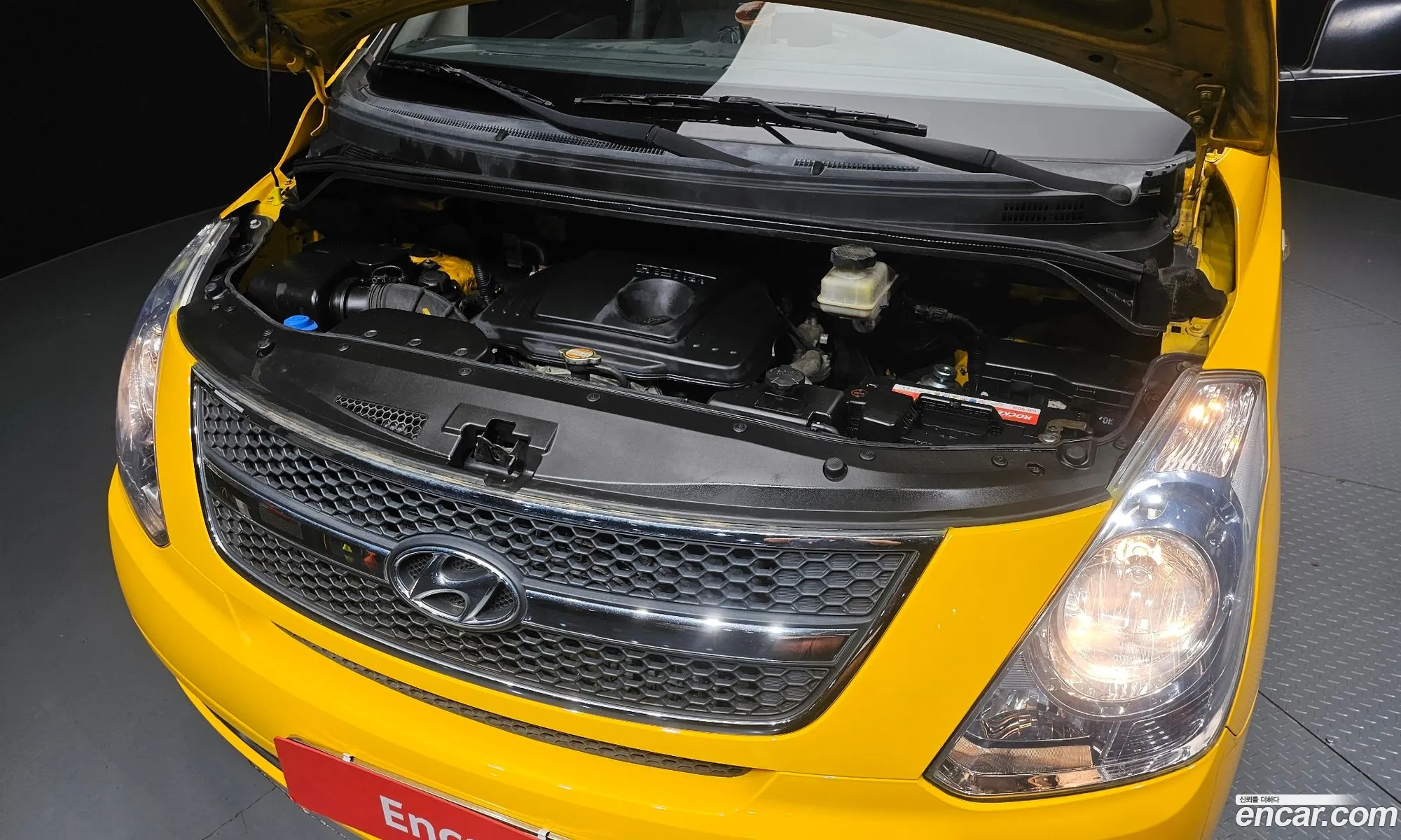 Hyundai Grand Starex 2011 — 30