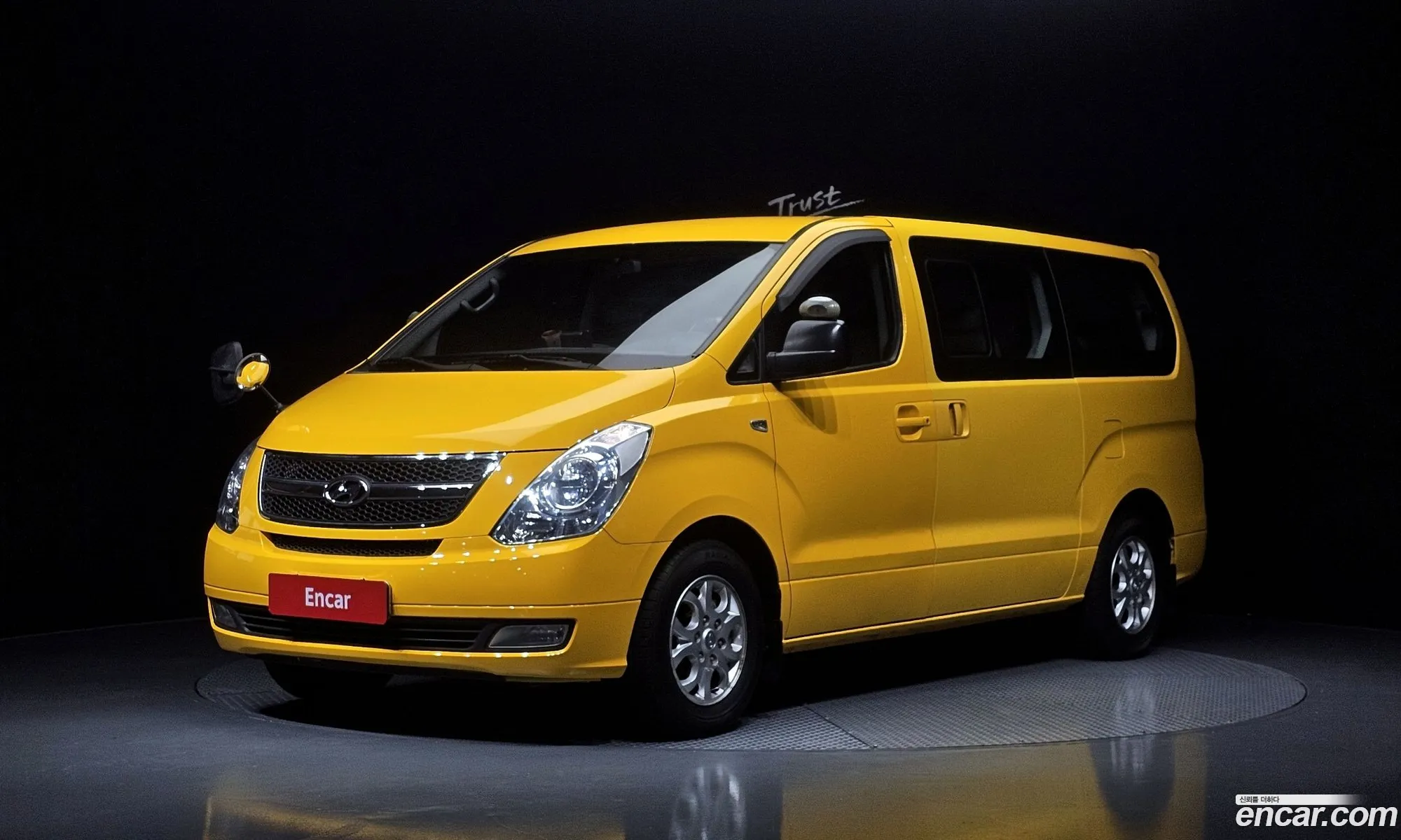 Hyundai Grand Starex 2011 — 22