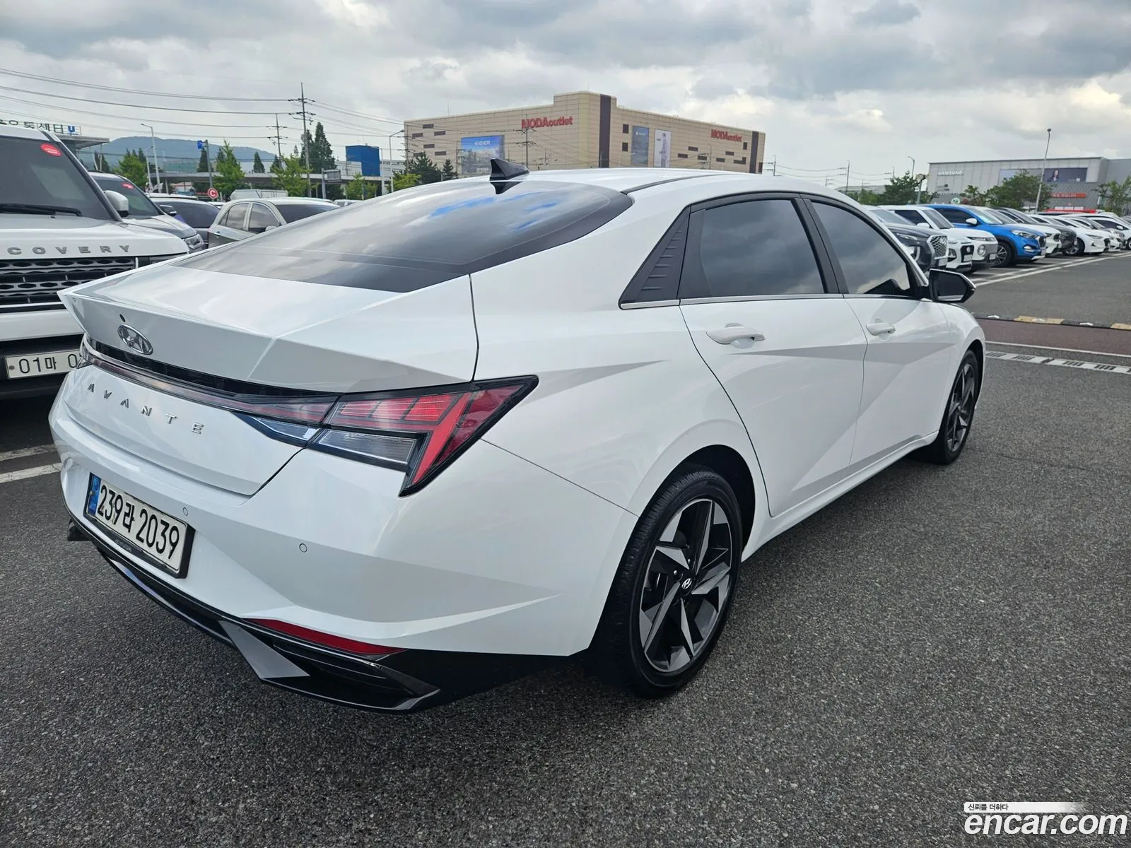 Hyundai Elantra 2020 — 12