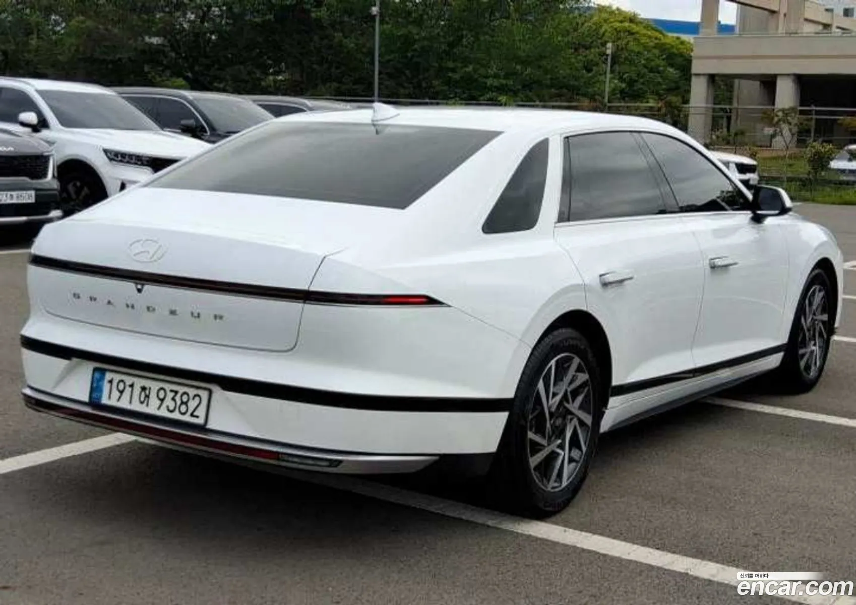 Hyundai Grandeur 2023 — 3