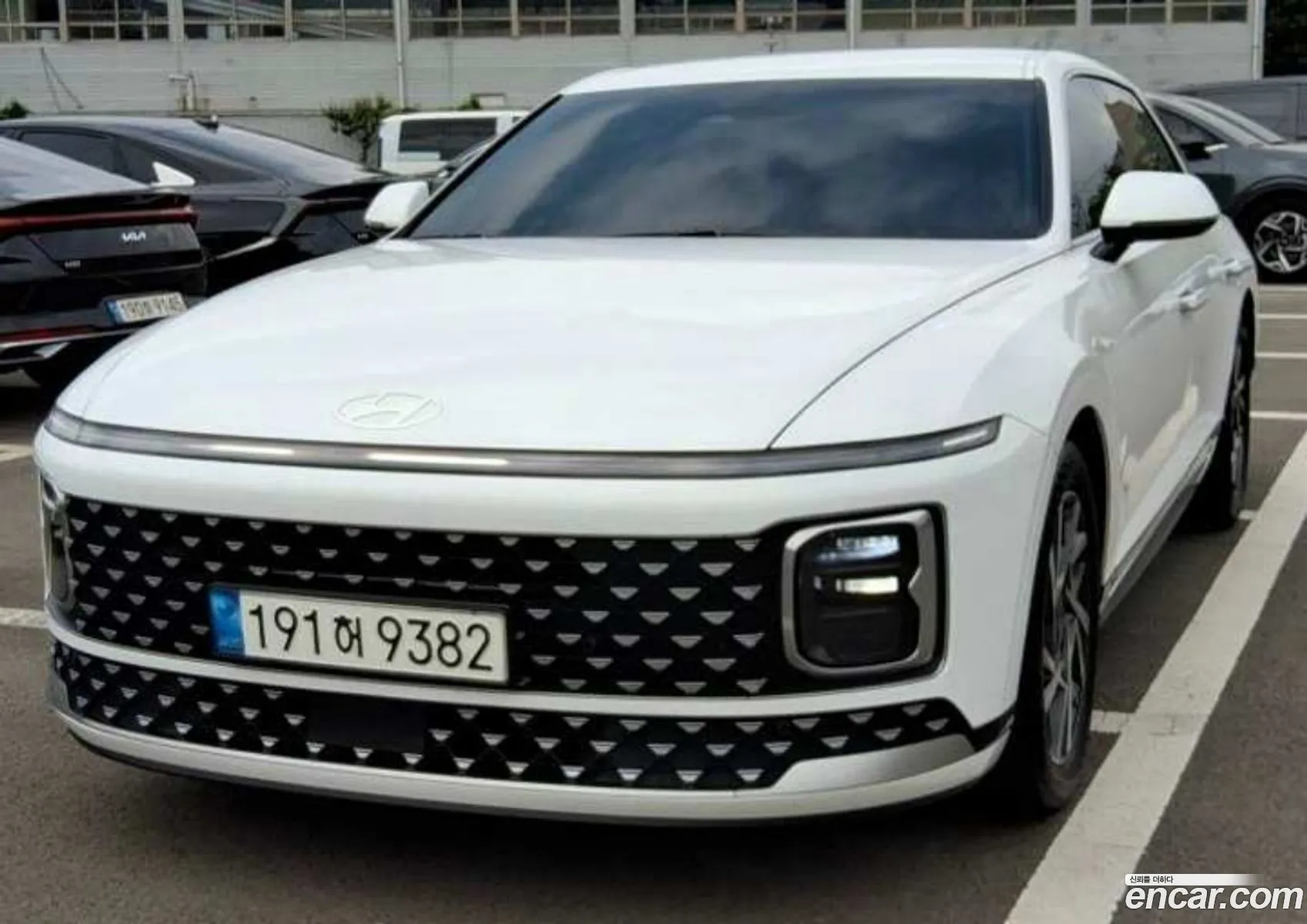 Hyundai Grandeur 2023 — 7