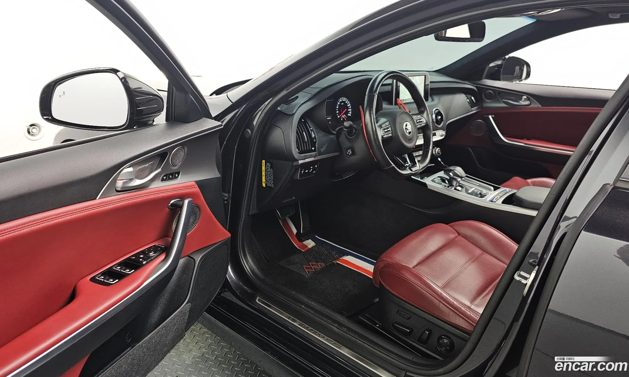 Kia Stinger 2018 KNAE751CBJS035542 — 6