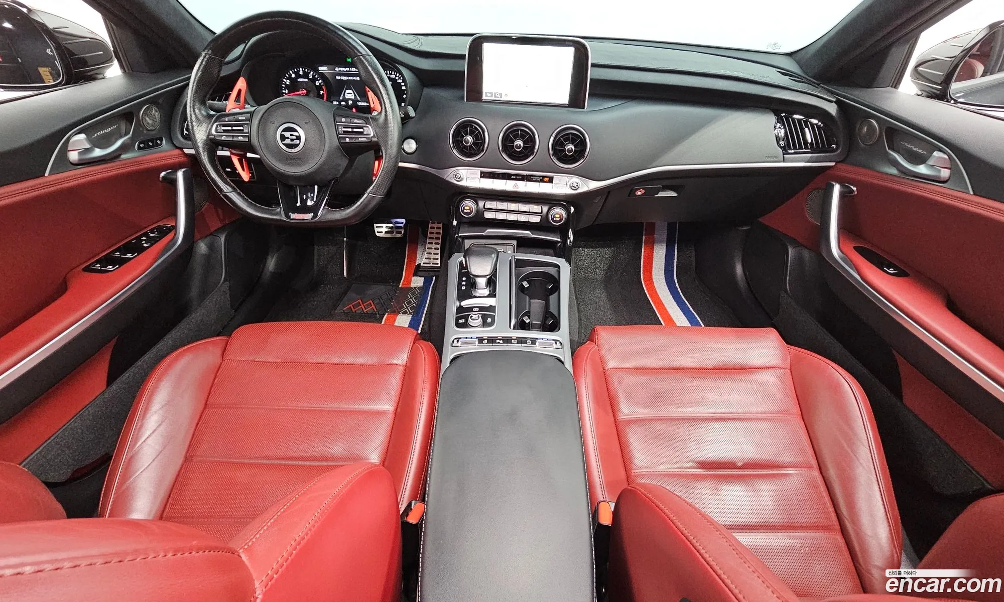 Kia Stinger 2018 KNAE751CBJS035542 — 19