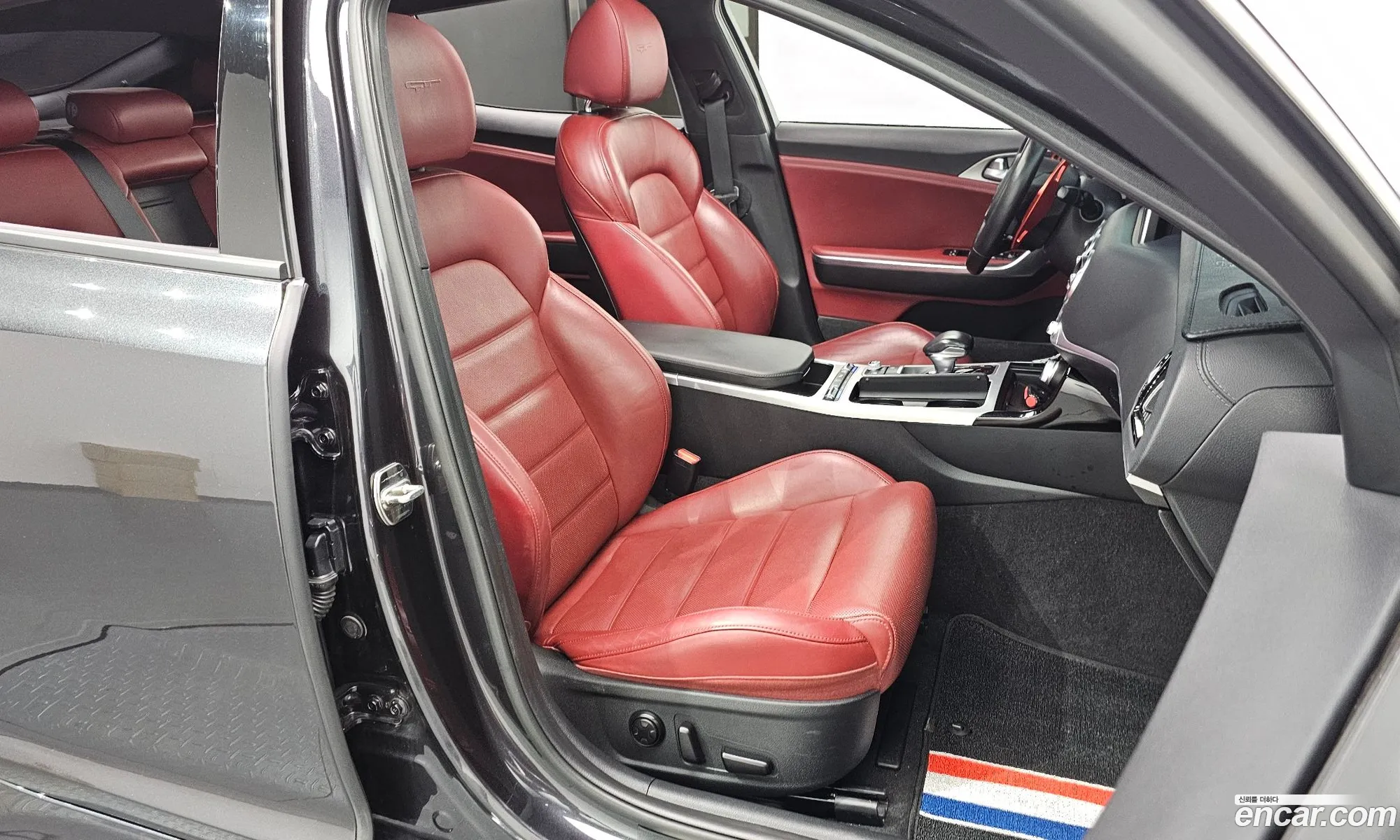 Kia Stinger 2018 KNAE751CBJS035542 — 20