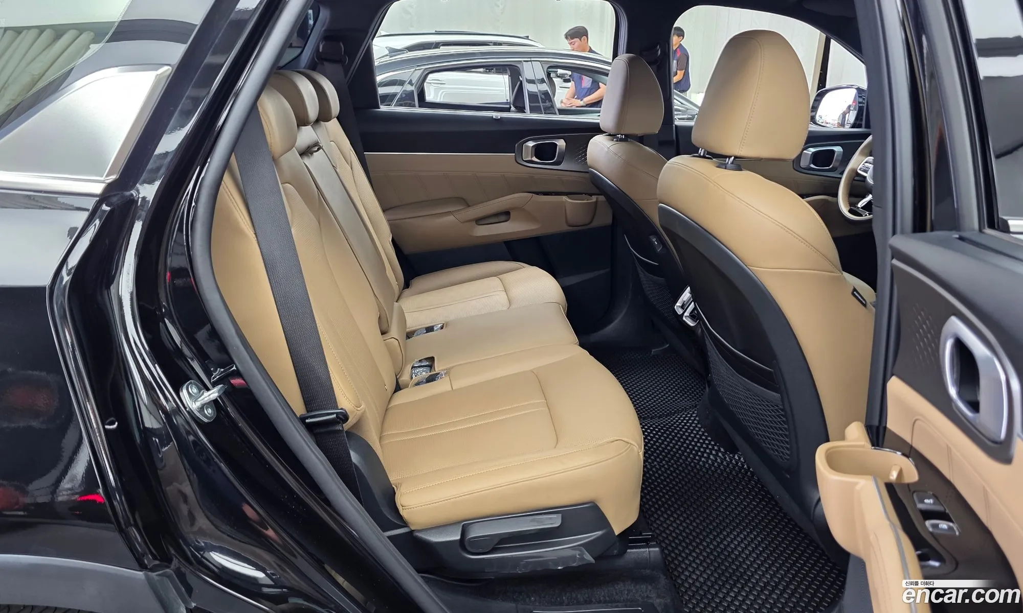 Kia Sorento 2024 KNARK81GDSA340434 — 4