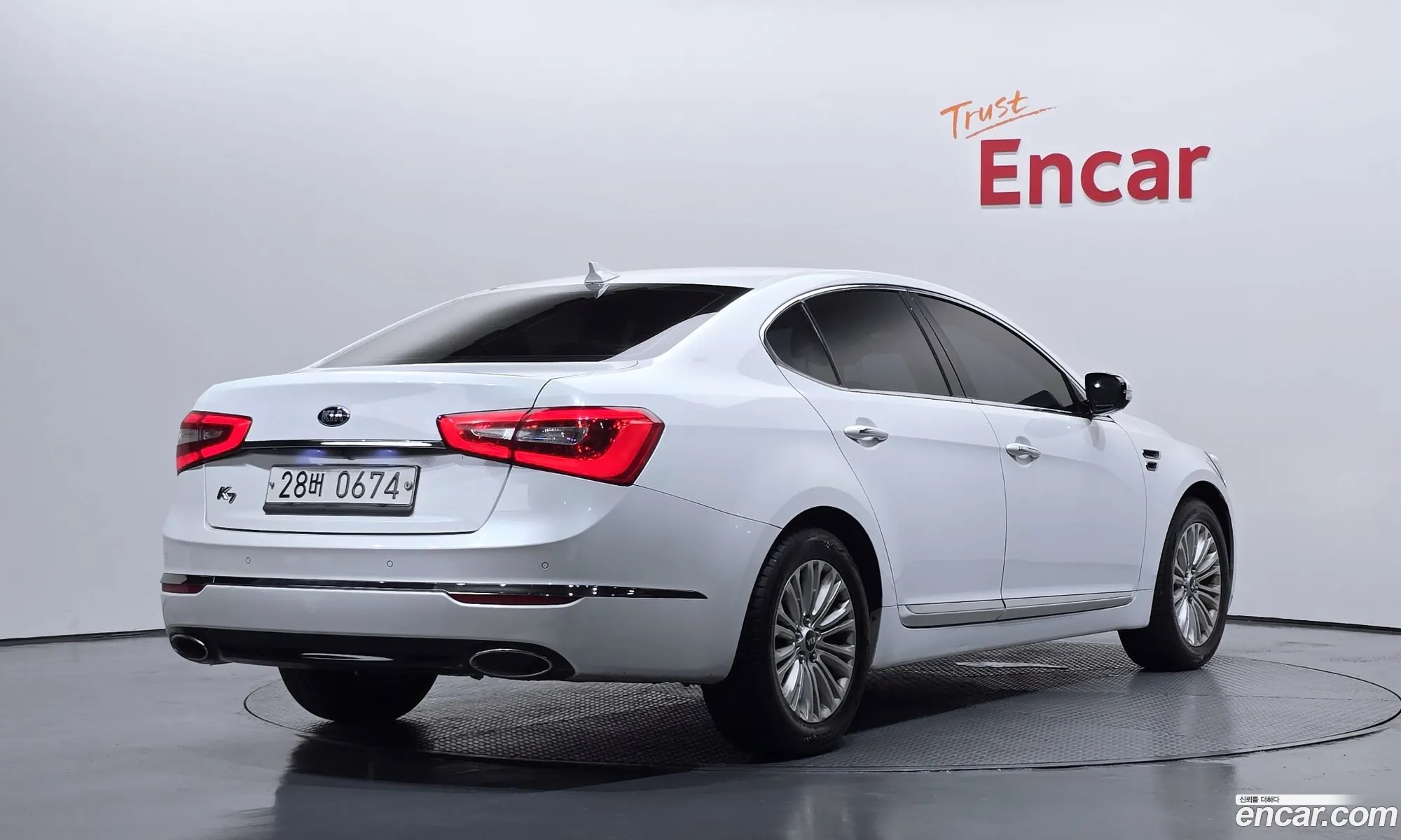 Kia K7 2014 KNALL418BEA174327 — 20