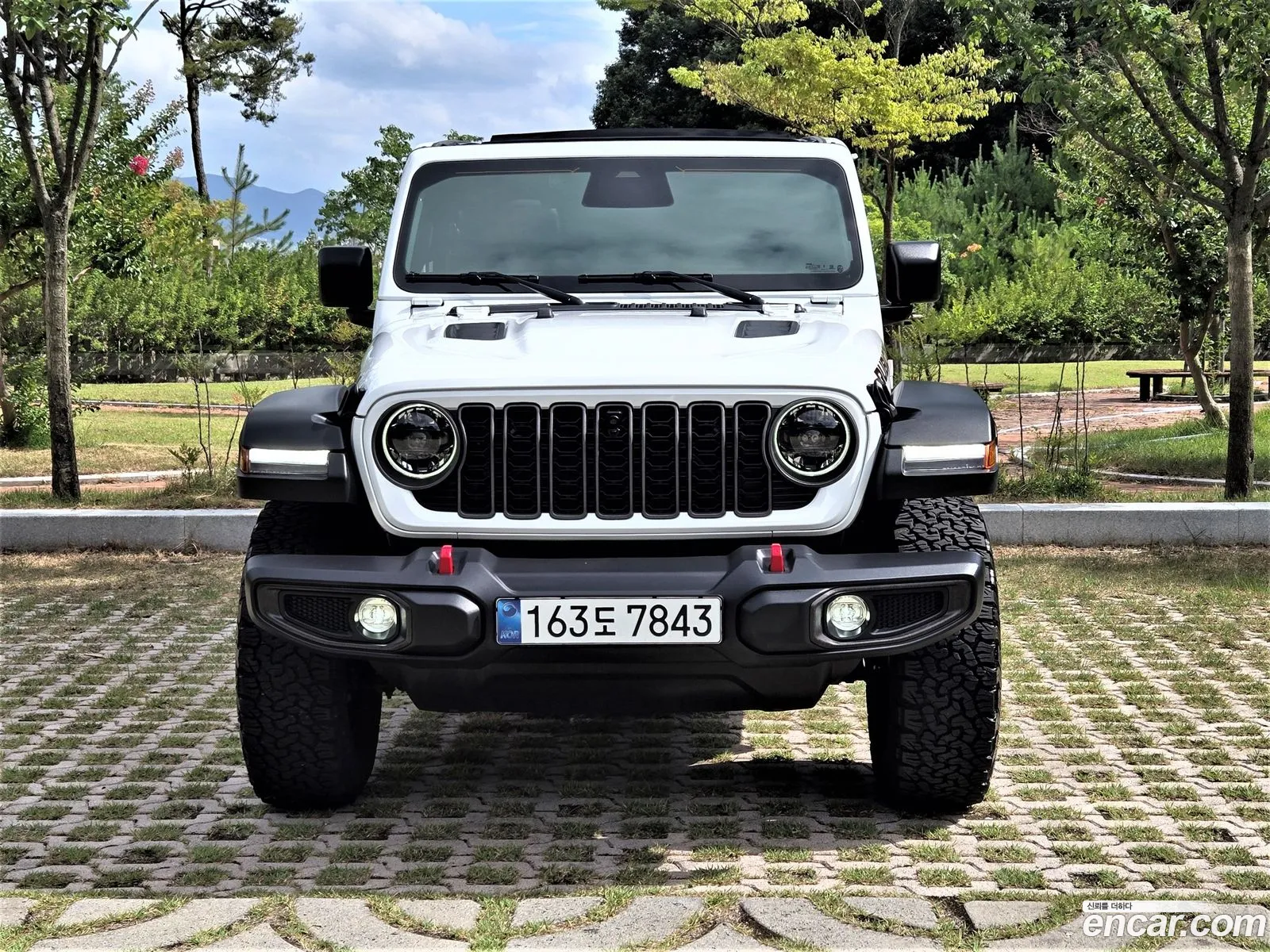 Jeep Wrangler 2025 — 16