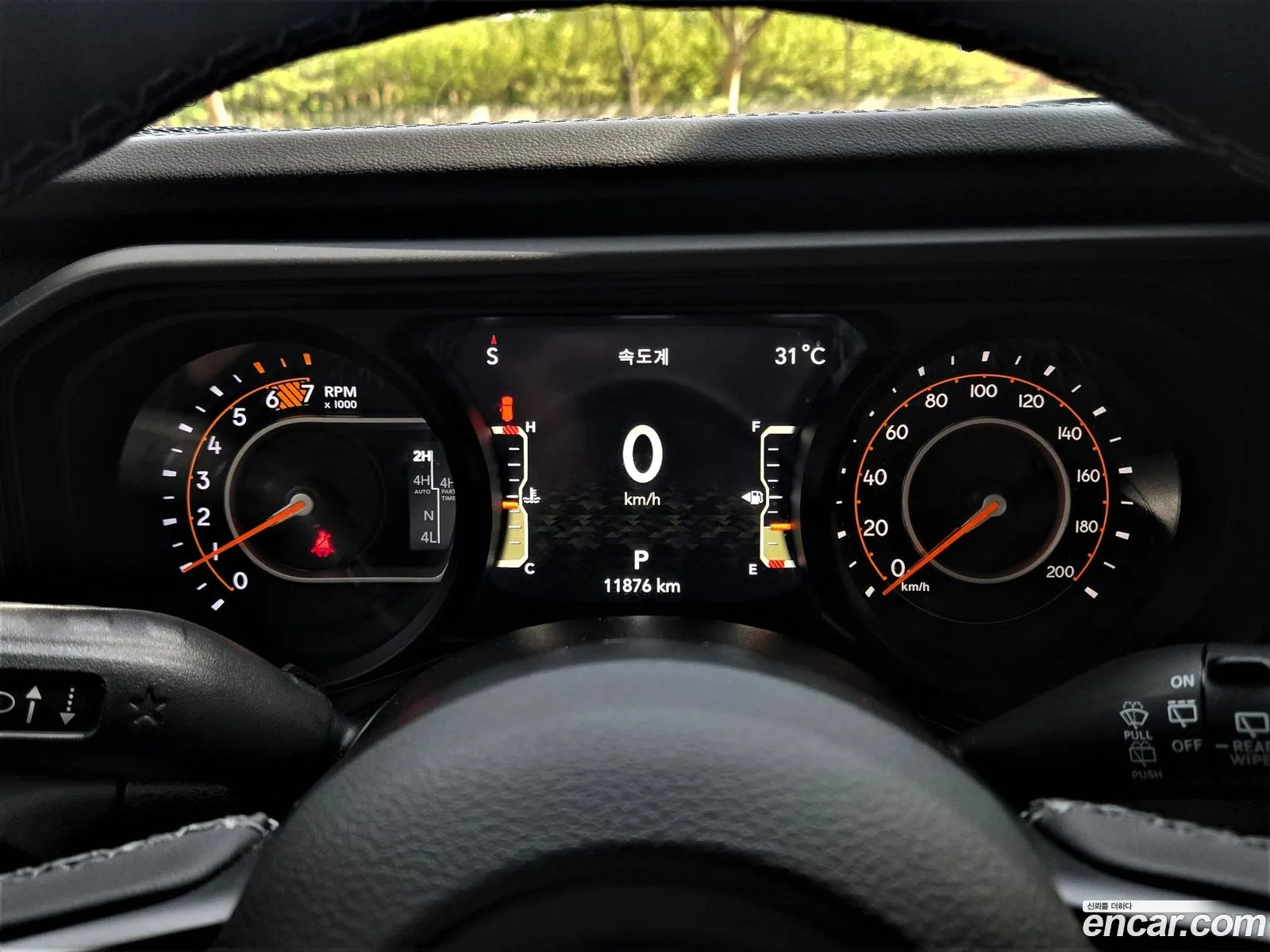 Jeep Wrangler 2025 — 12