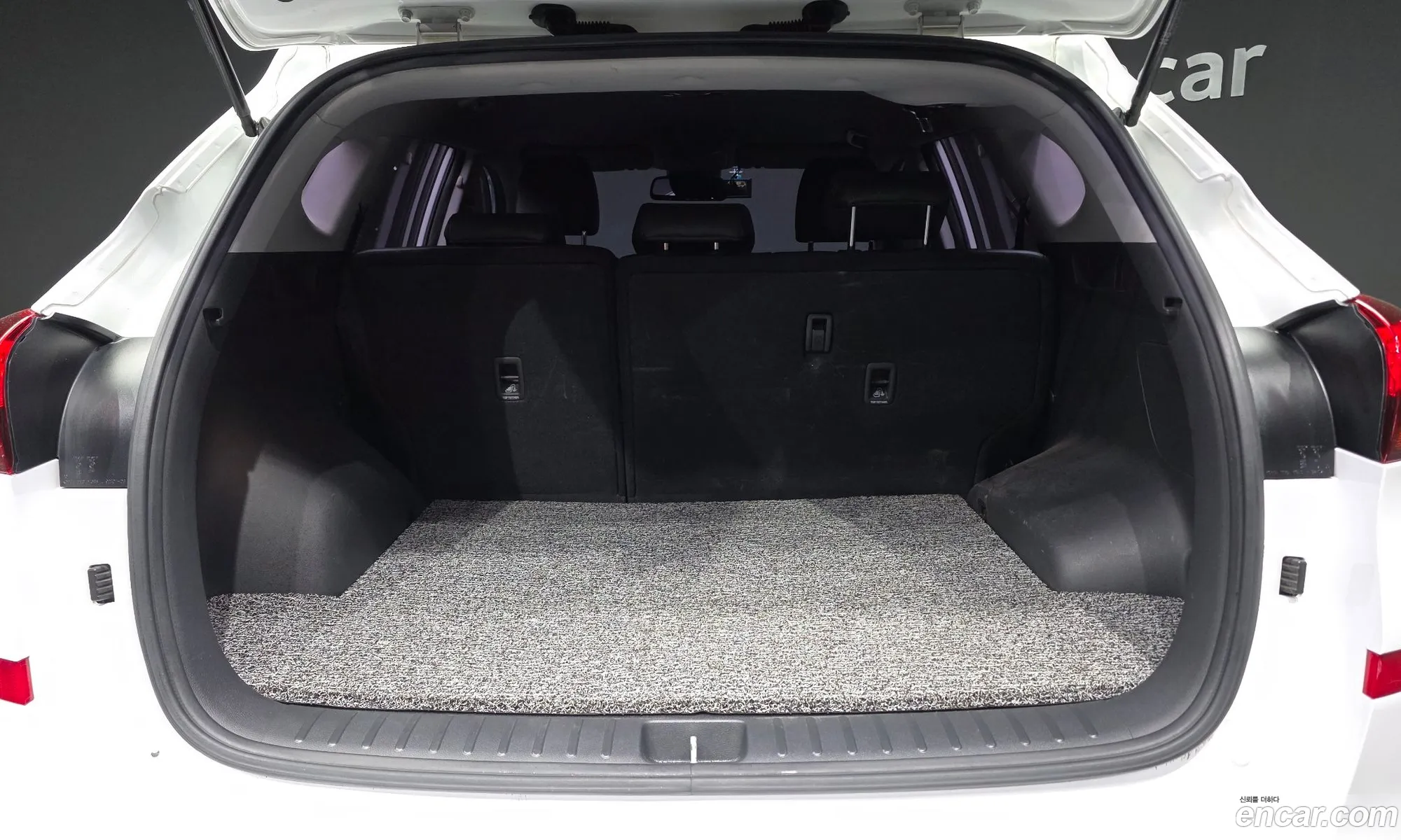 Hyundai Tucson 2018 KMHJ581ADKU918657 — 4