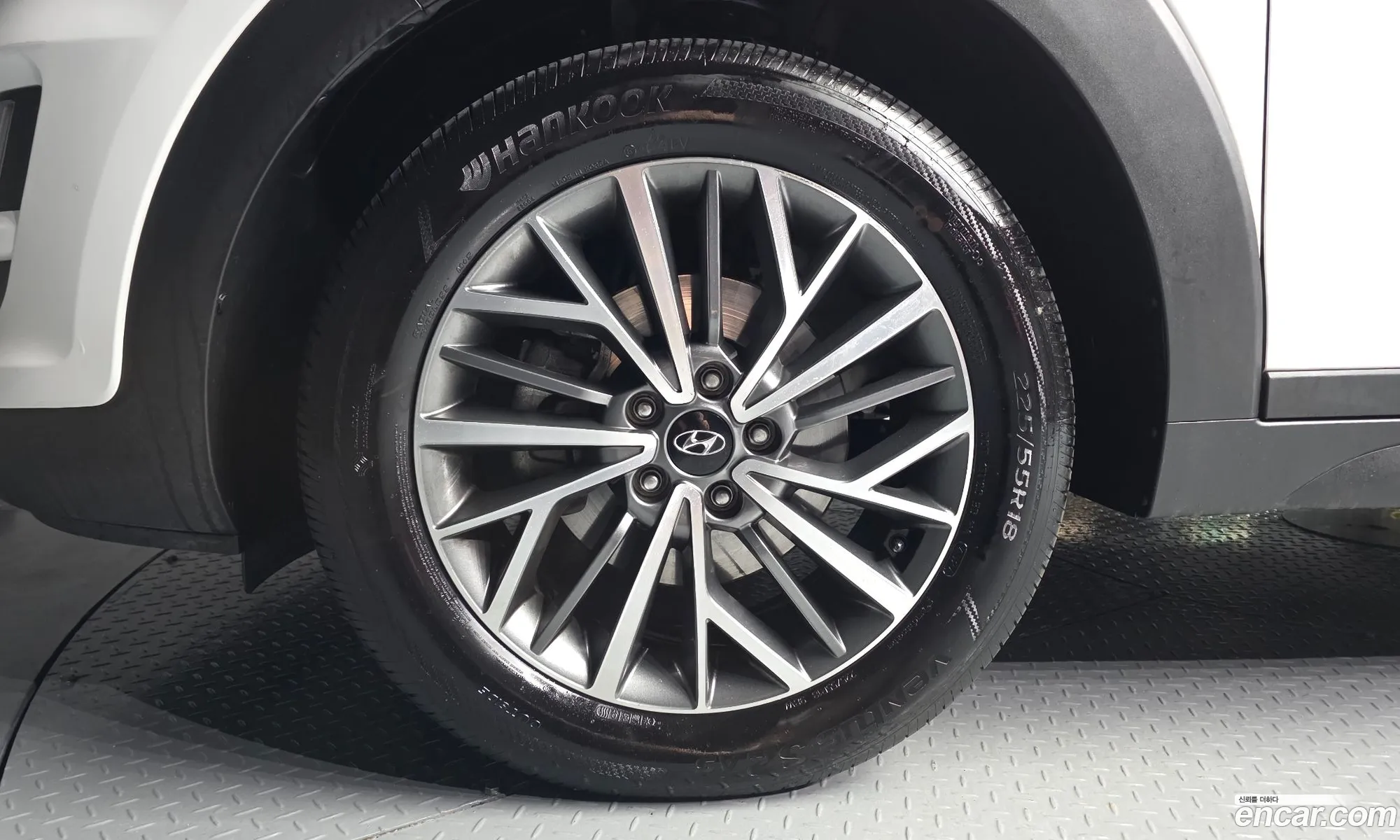 Hyundai Tucson 2018 KMHJ581ADKU918657 — 19