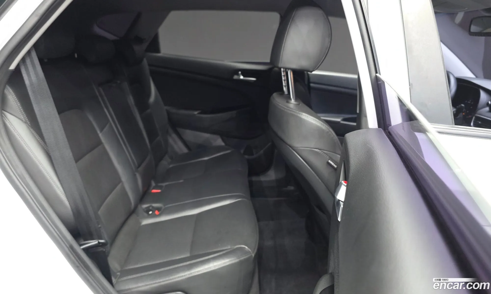 Hyundai Tucson 2018 KMHJ581ADKU918657 — 16