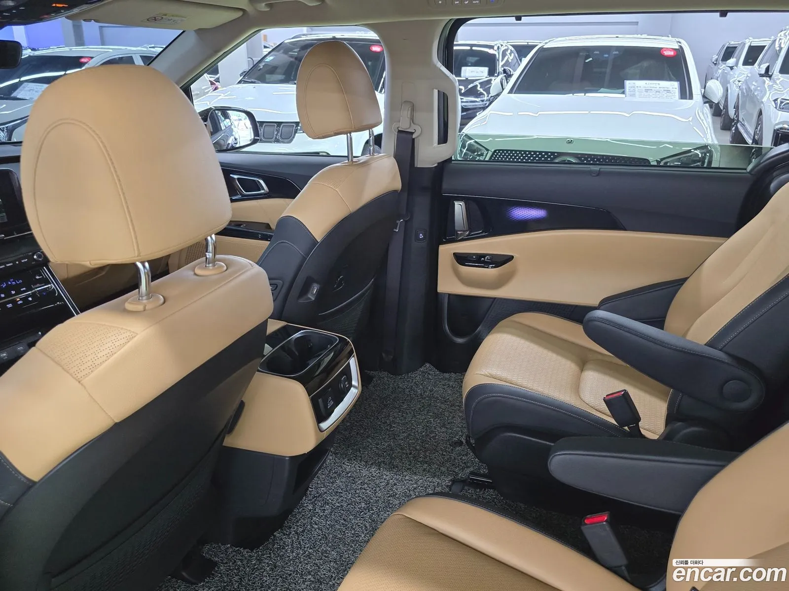 Kia Carnival 2023 — 9