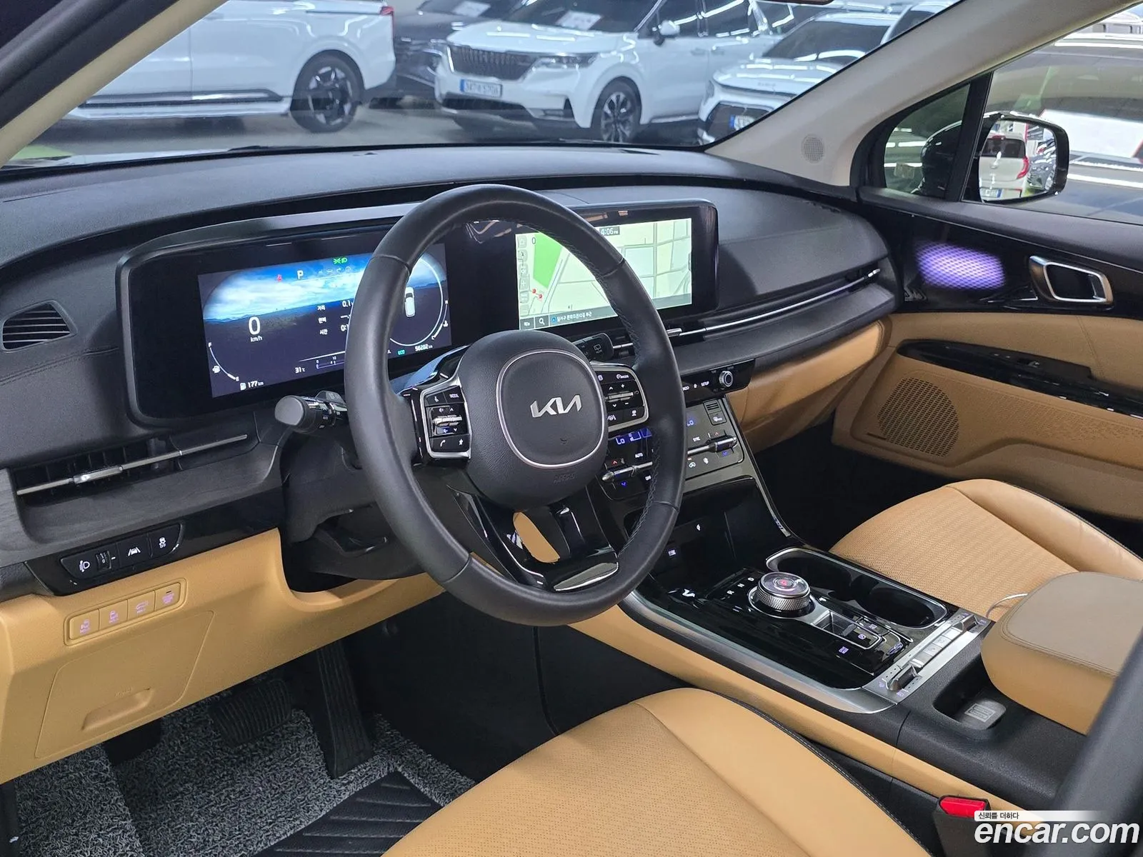 Kia Carnival 2023 — 17