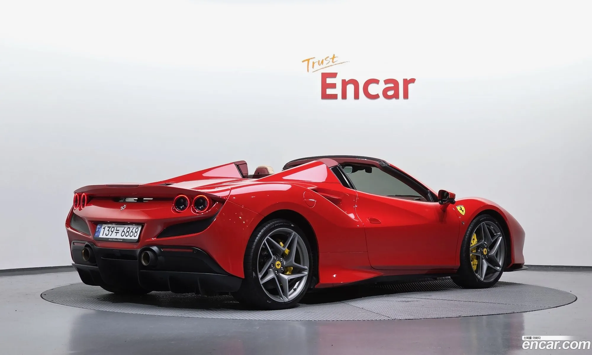 Ferrari F8 Spider 2021 — 16