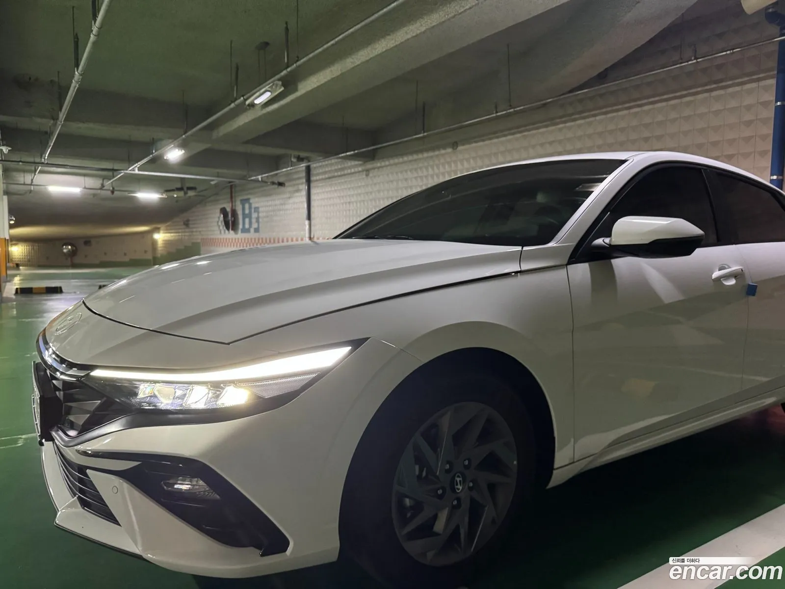 Hyundai Elantra 2024 — 12