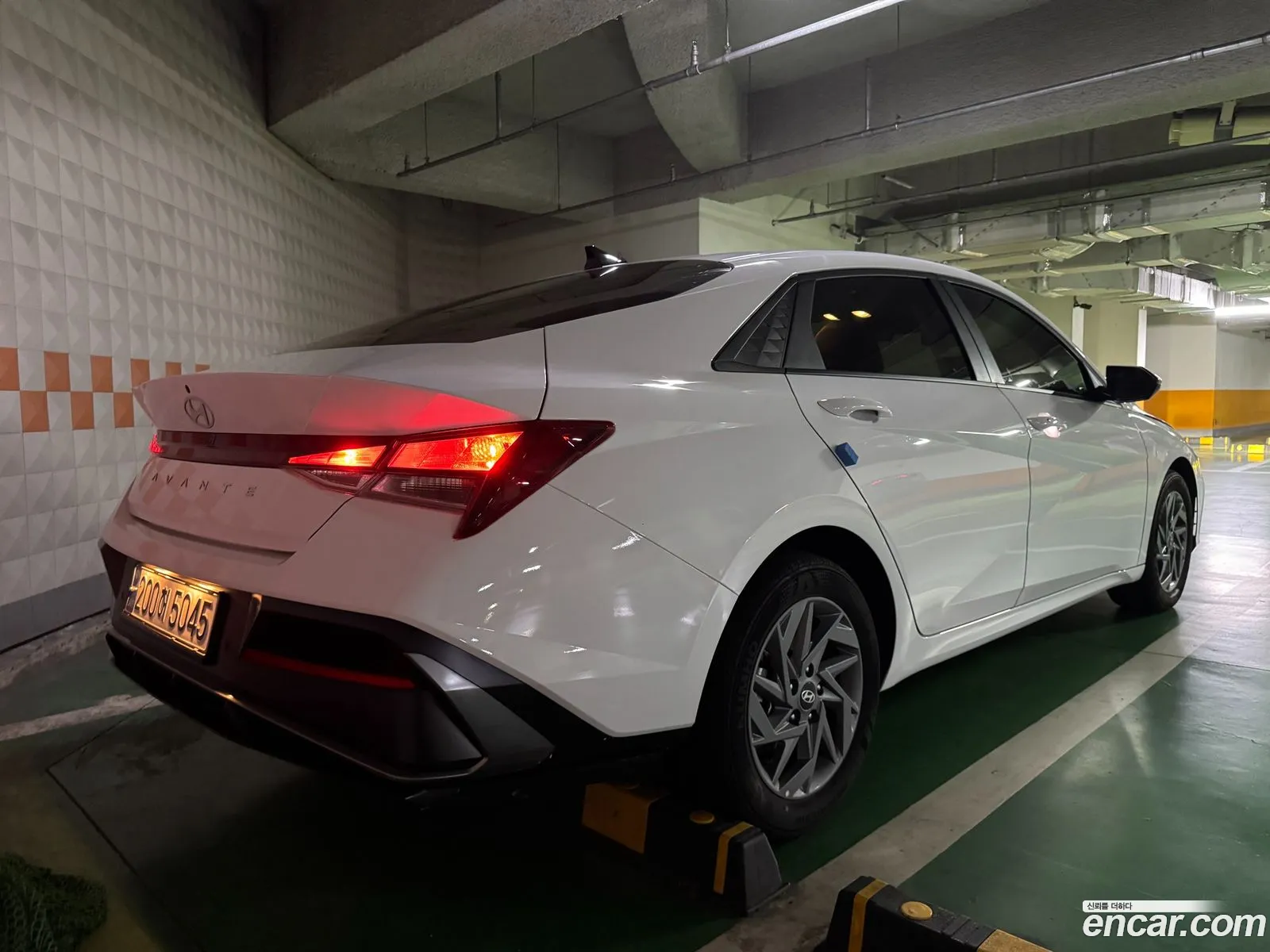 Hyundai Elantra 2024 — 8