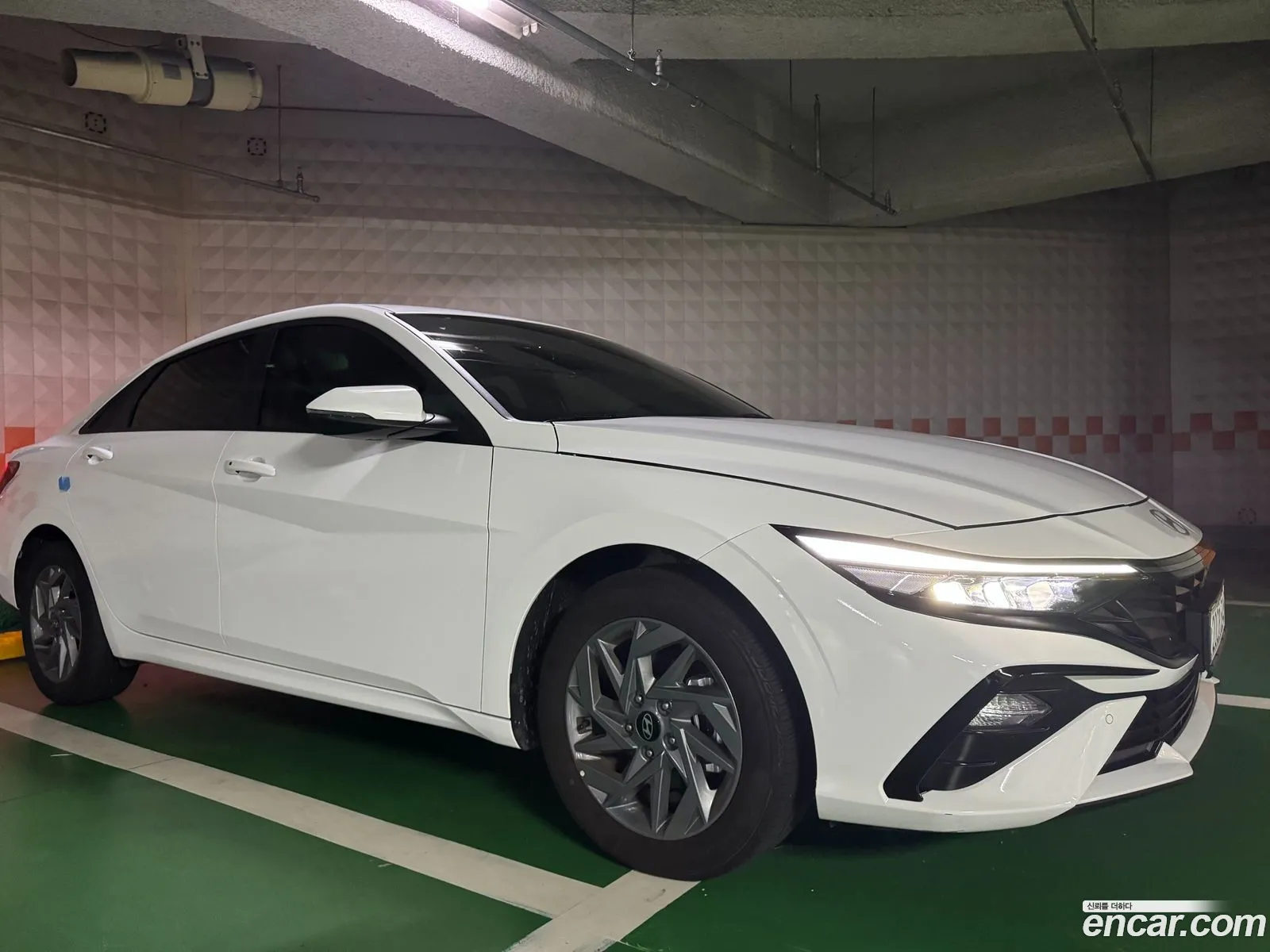 Hyundai Elantra 2024 — 15