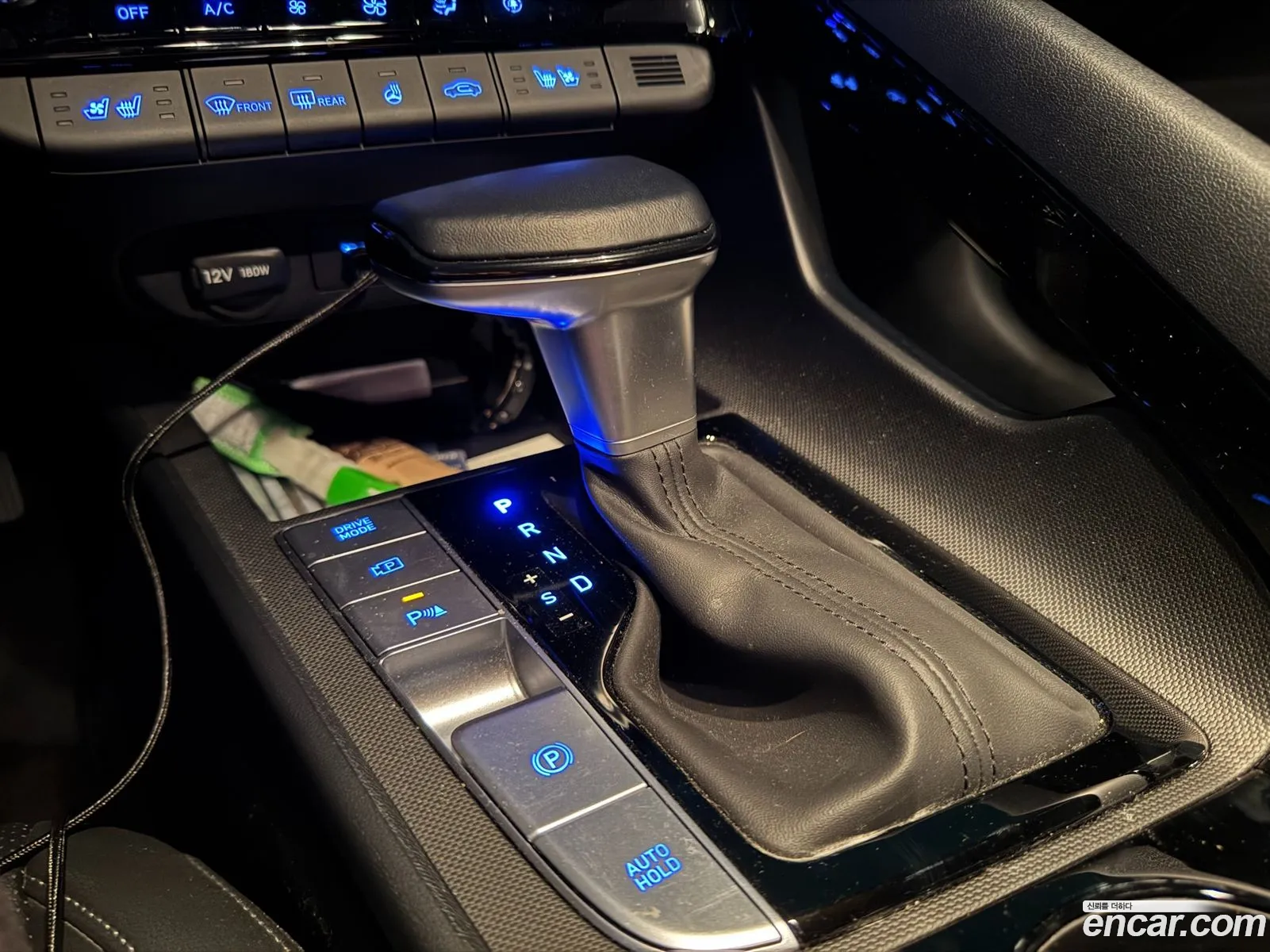 Hyundai Elantra 2024 — 2