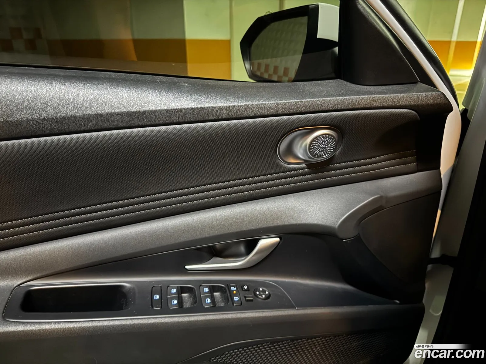 Hyundai Elantra 2024 — 4