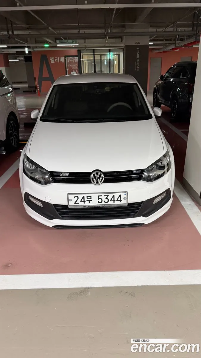 Volkswagen Polo 2013 — 19