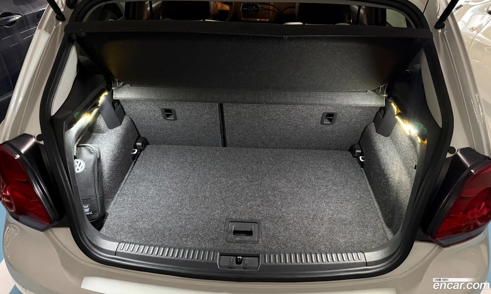 Volkswagen Polo 2013 — 16