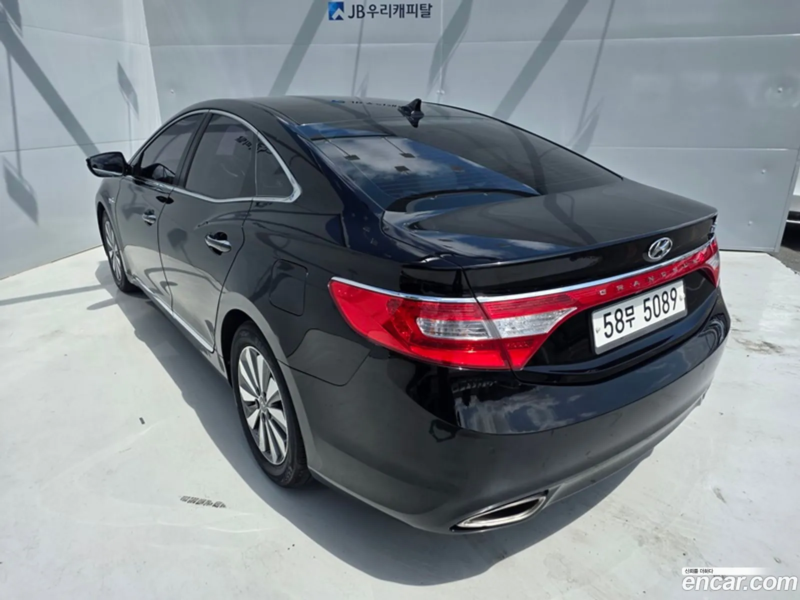 Hyundai Grandeur HG Hybrid 2014 — 12