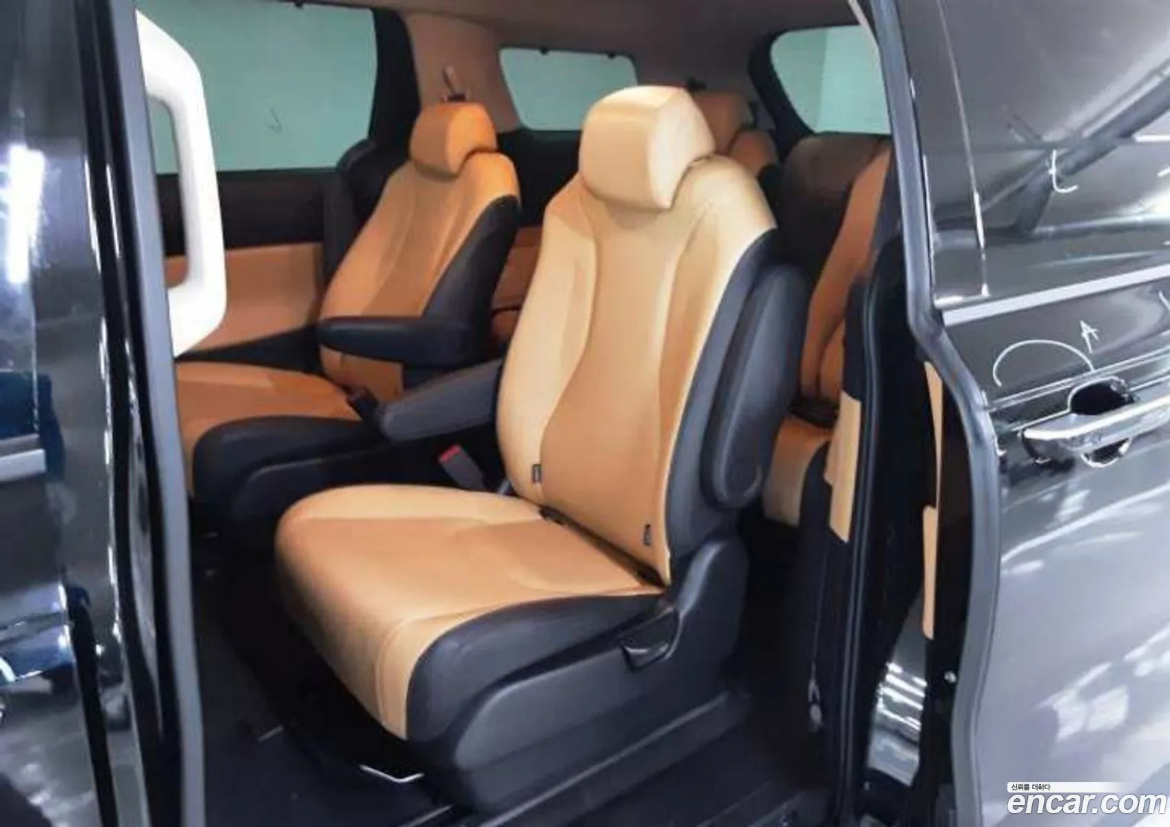 Kia Carnival 2022 — 5
