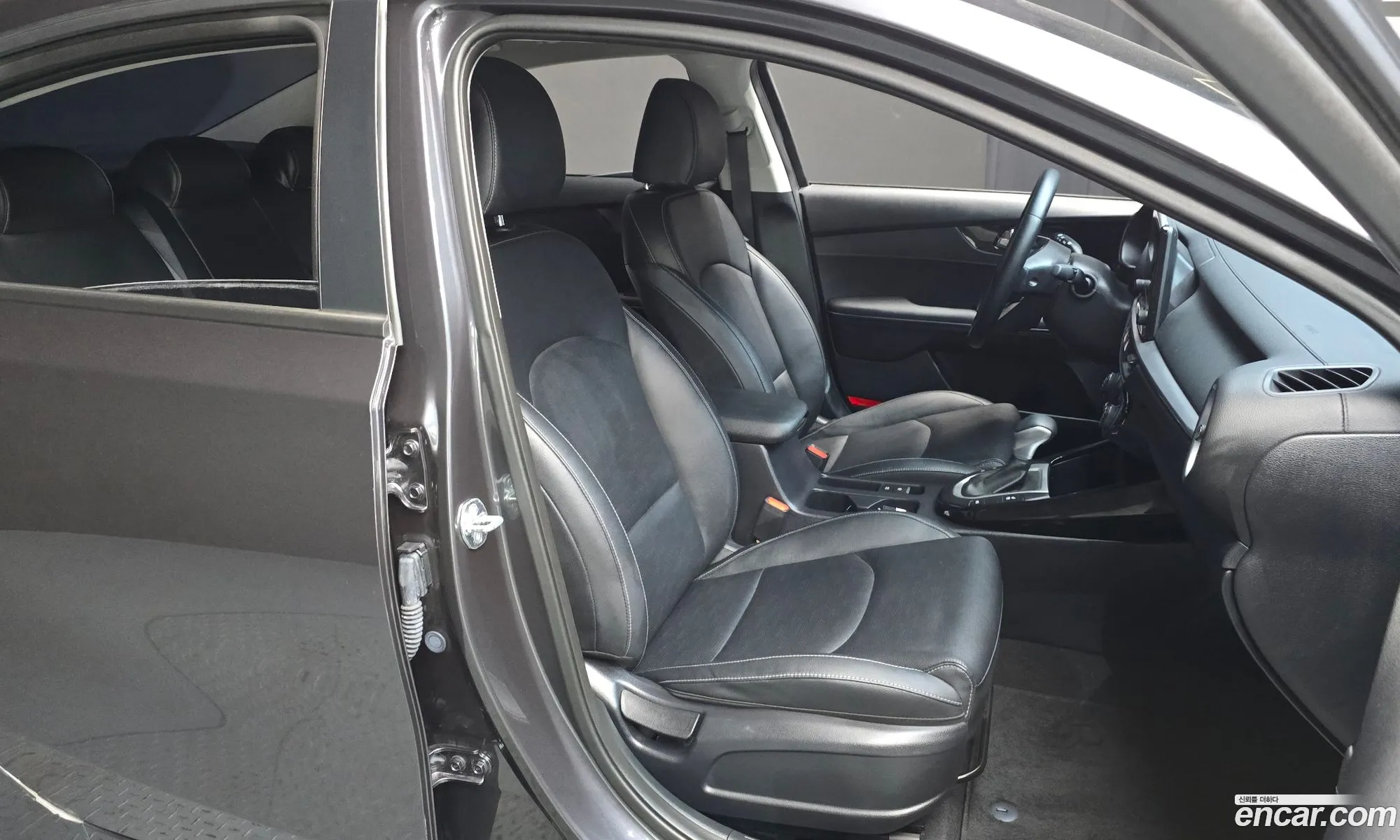 Kia K3 2023 KNAF241BEPA962125 — 15